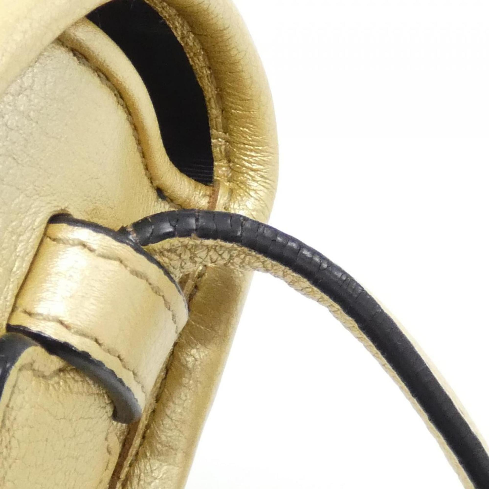 Loewe Gold Leather Shoulder Bag (Pre-Owned)