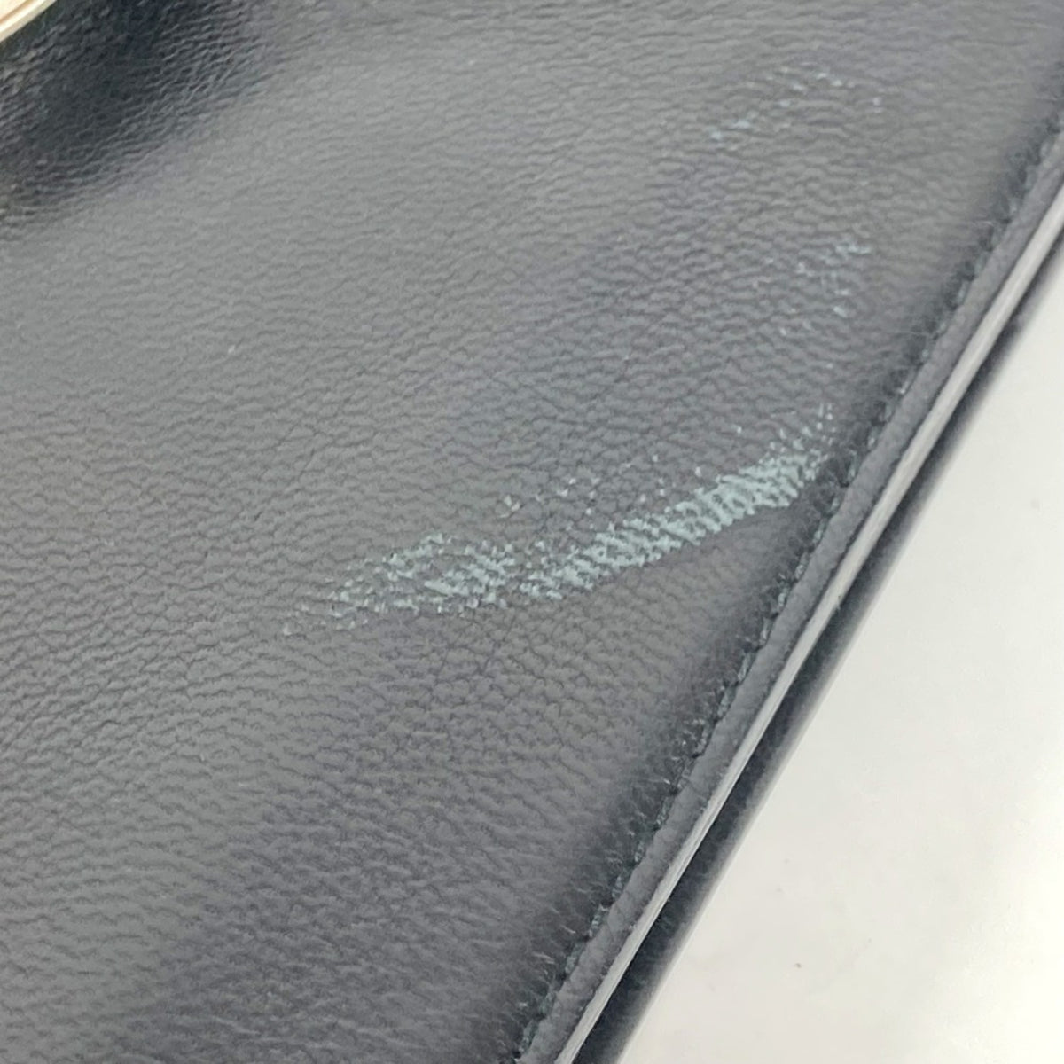 Salvatore Ferragamo Gancini Black Leather Clutch Bag (Pre-Owned)