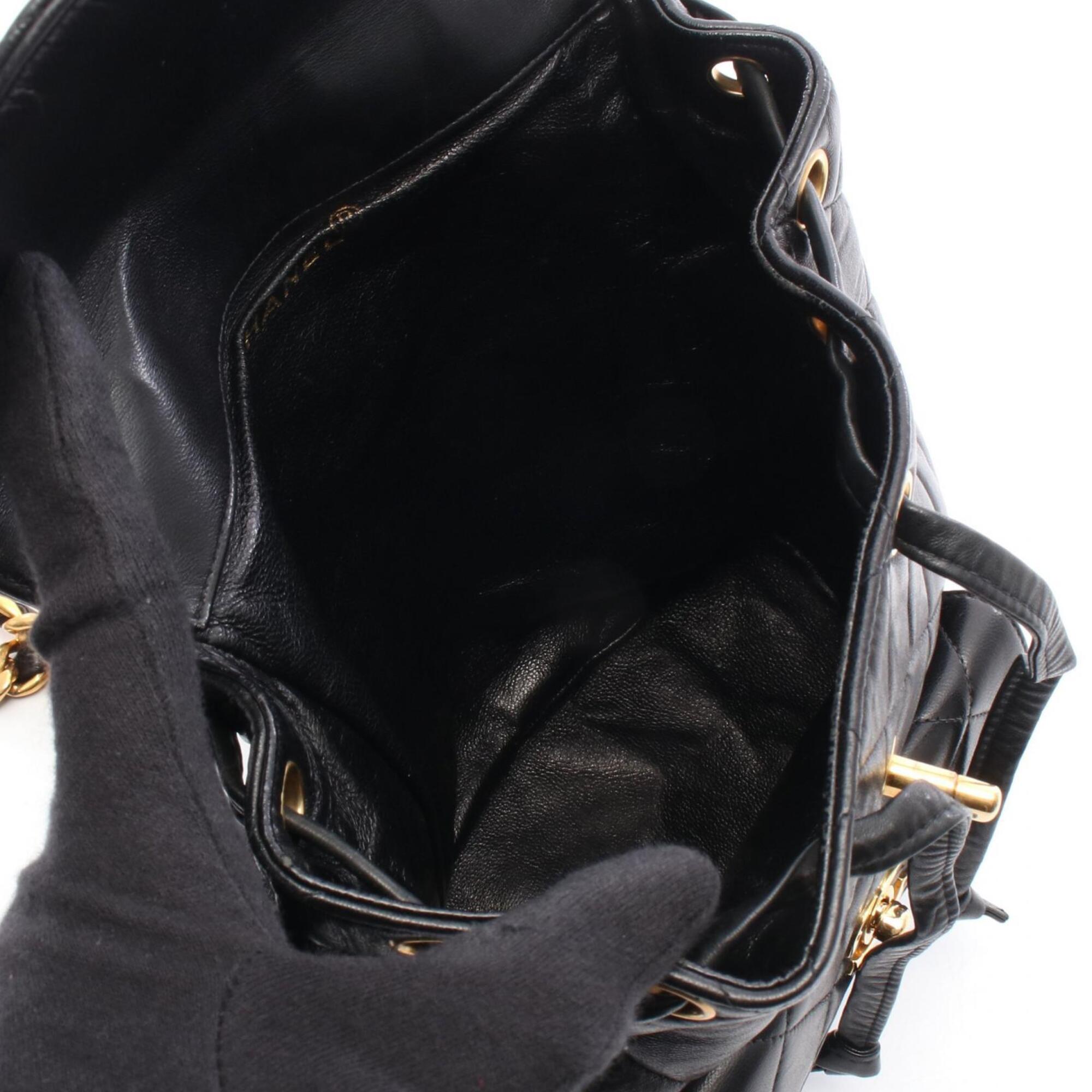 Chanel Black Leather Backpack Handbag (Pre-Owned)