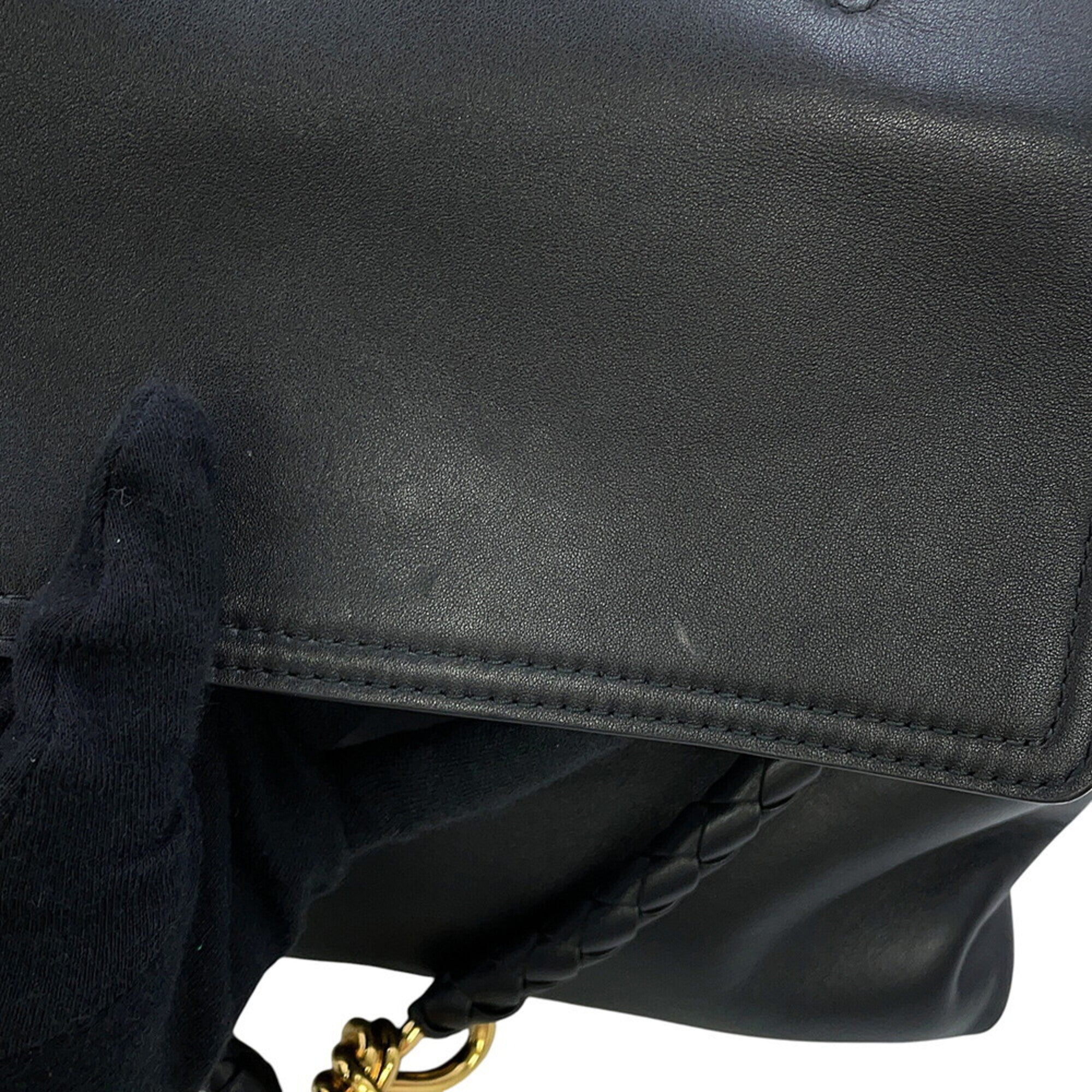 Bottega Veneta Black Leather Handbag (Pre-Owned)