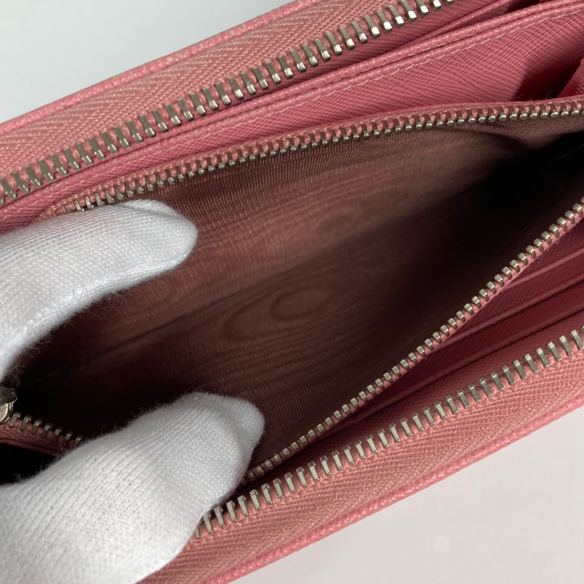 Prada Pink Other Long Wallet (Bi-Fold) (Pre-Owned)
