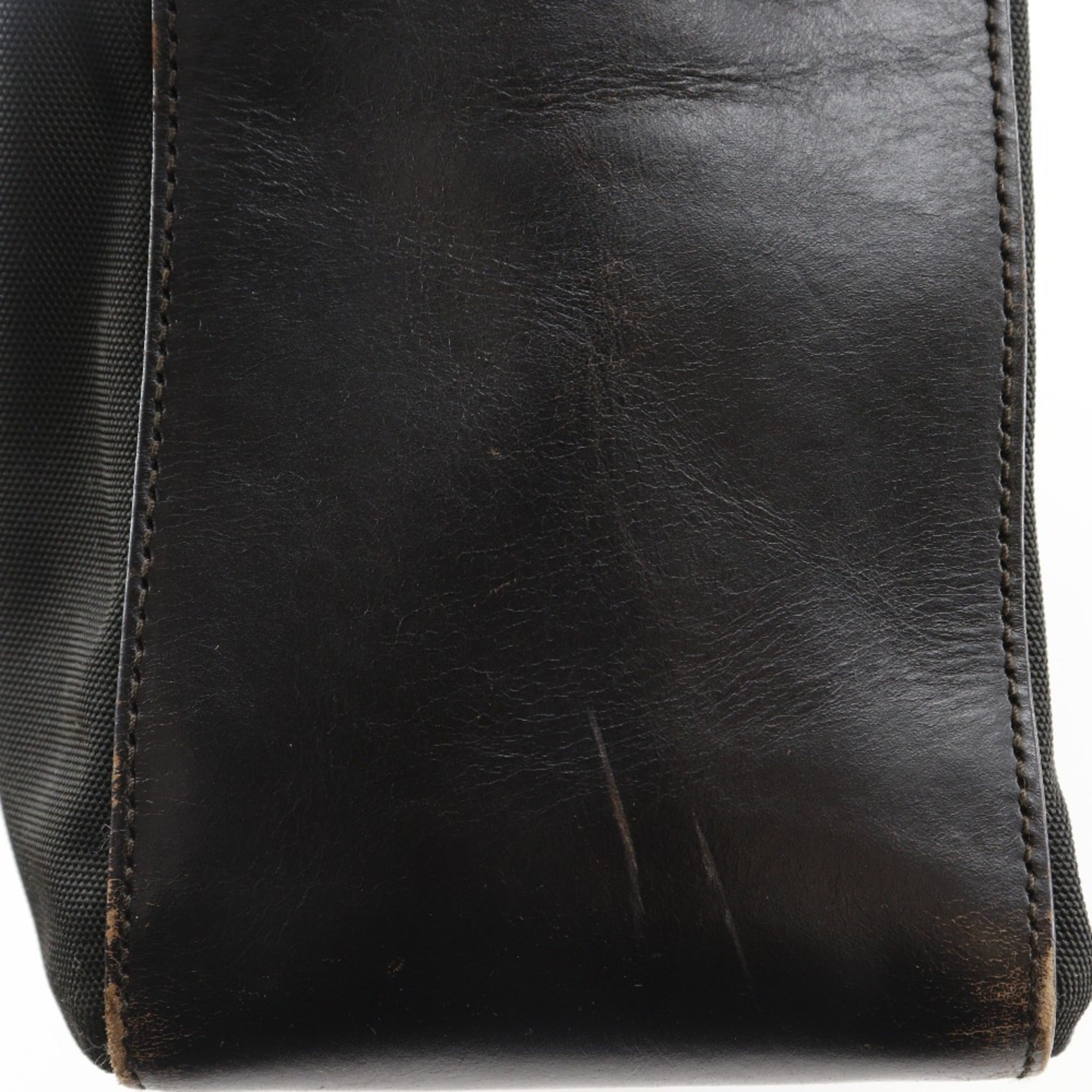 Gucci Black Nylon Canvas Shoulder Bag (Pre-Owned)