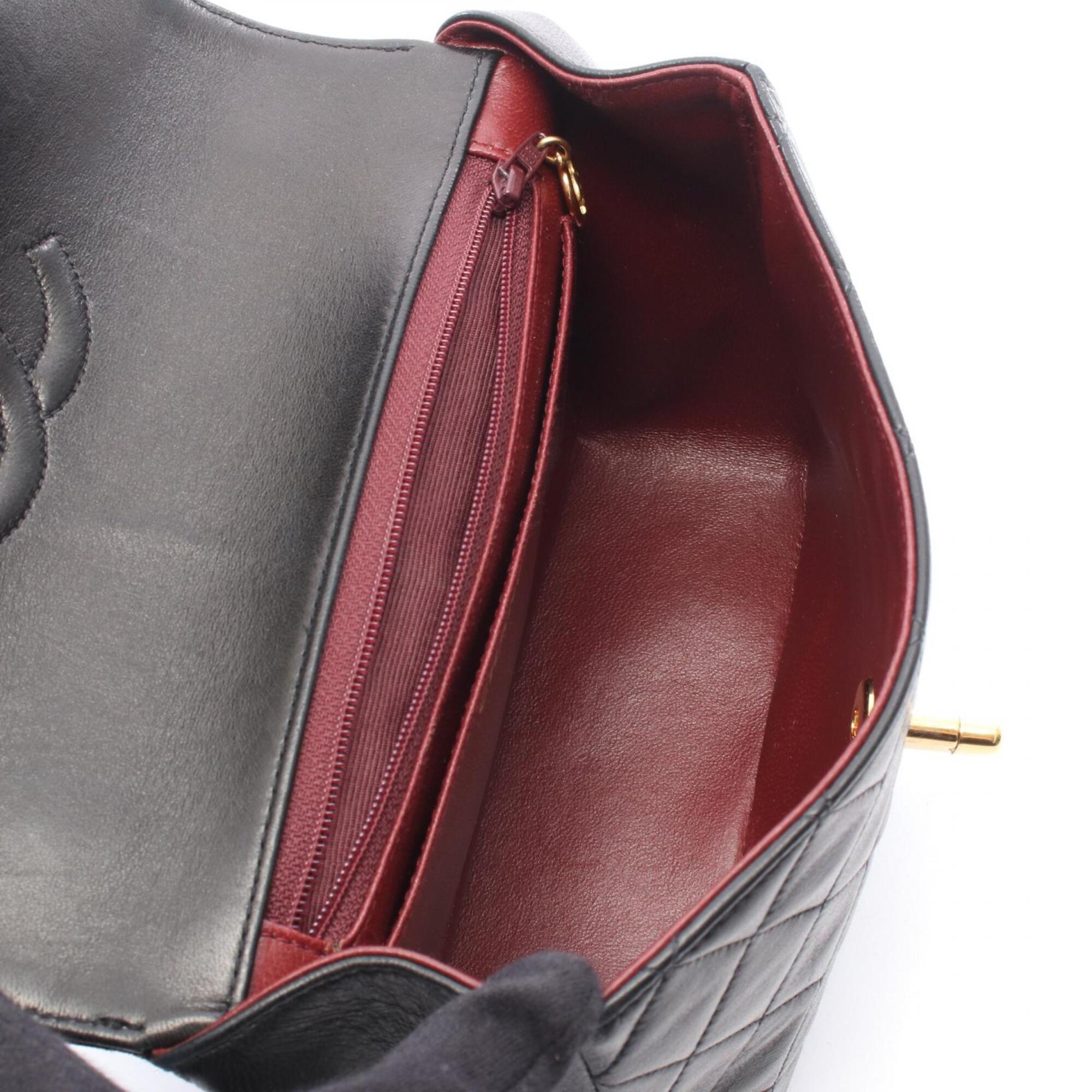 Chanel Black Leather Handbag (Pre-Owned)