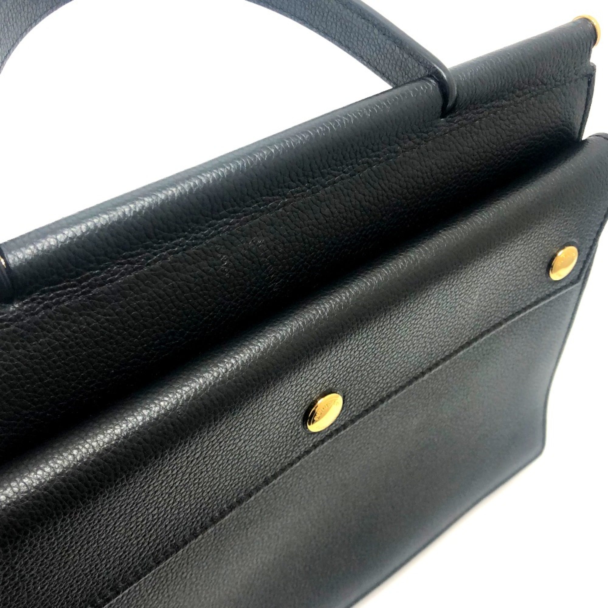 Burberry Black Leather Handbag (Pre-Owned)