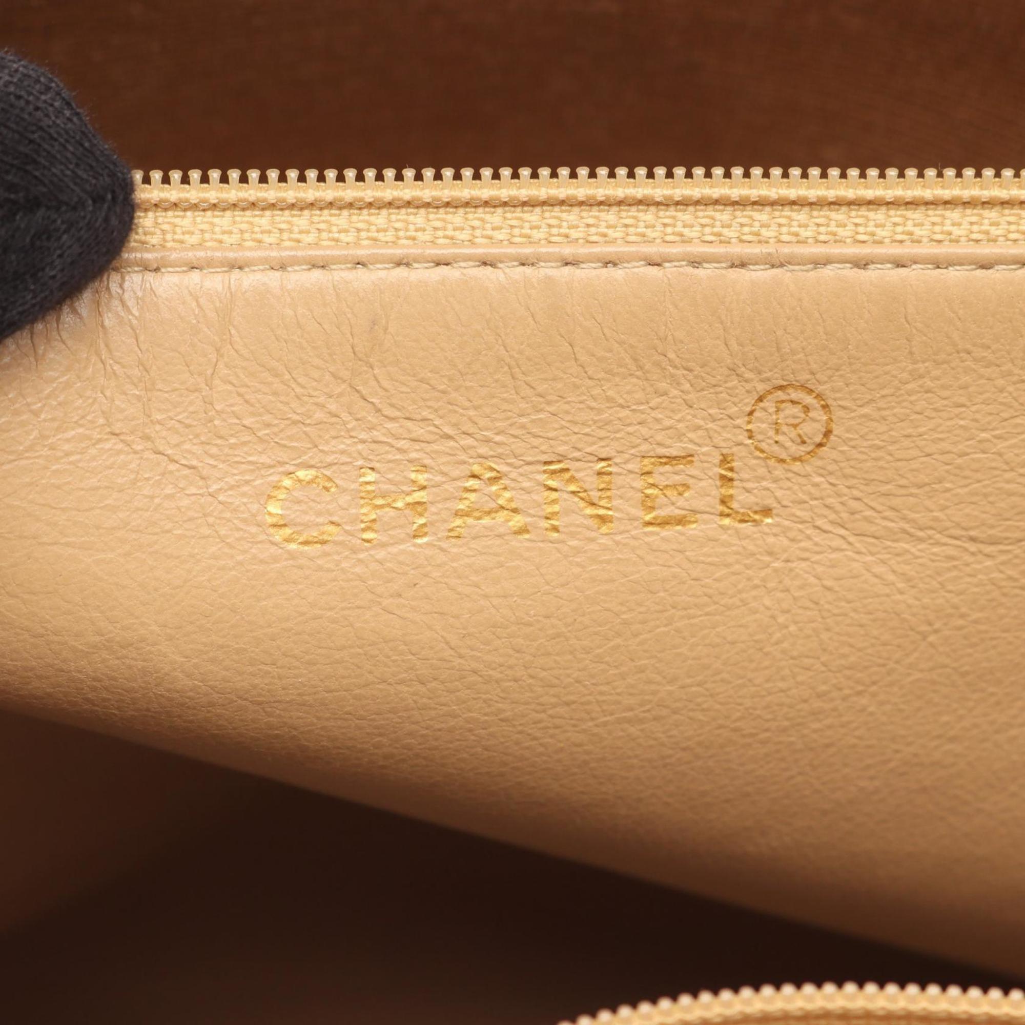 Chanel Beige Leather Handbag Tote Bag (Pre-Owned)
