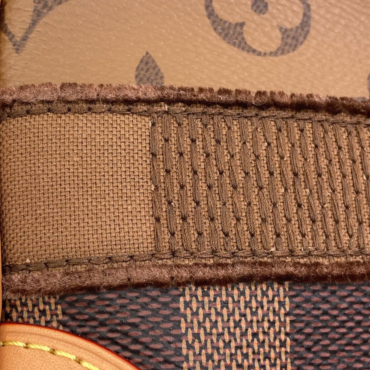 Louis Vuitton Brown Monogram Monogram Shoulder Bag (Pre-Owned)