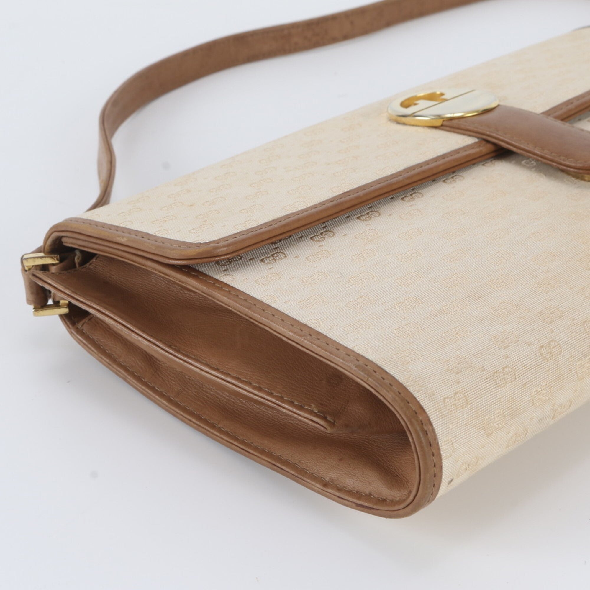 Gucci Ivory Leather Coated Canvas Handbag Shoulder Bag (Pre-Owned)