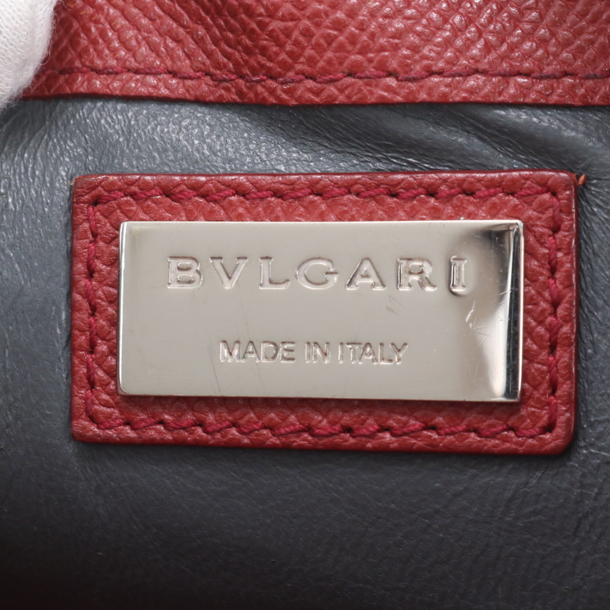Bvlgari Red Color Leather Messenger Bag Shoulder Bag (Pre-Owned)