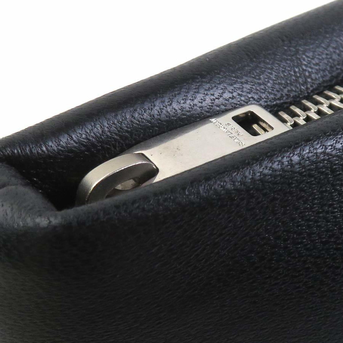 Saint Laurent Black Leather Clutch Bag (Pre-Owned)