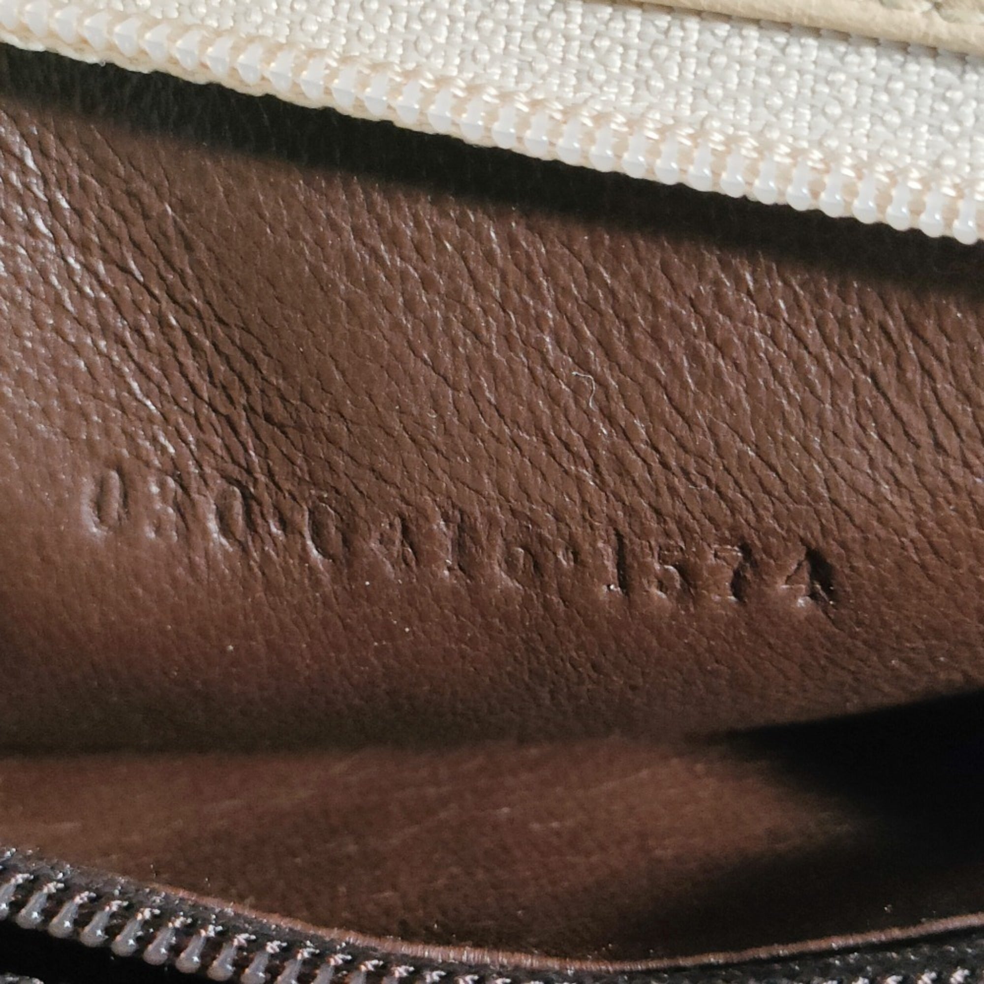 Gucci Beige Gg Canvas Coin Purse/Coin Case (Pre-Owned)