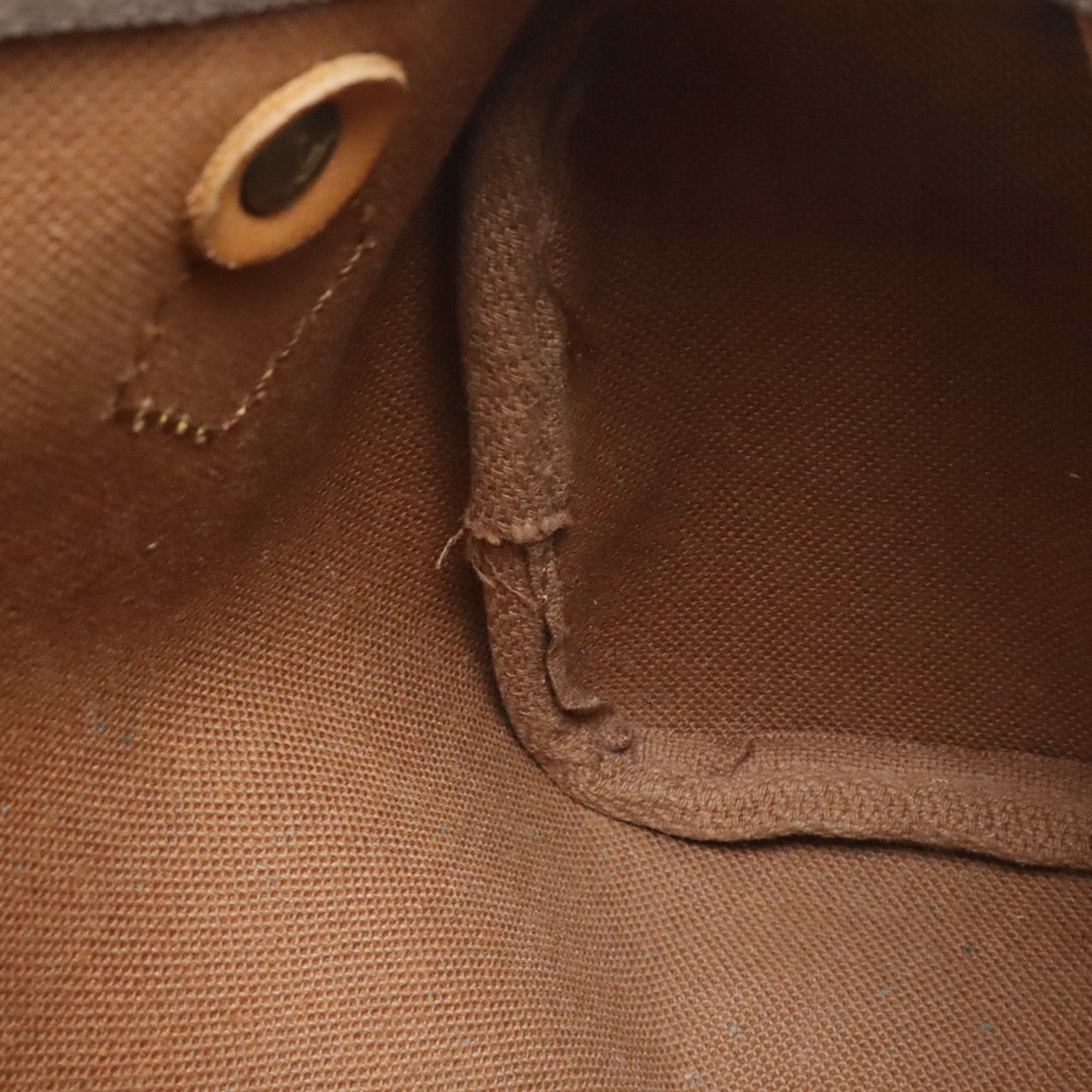 Louis Vuitton Brown Monogram Canvas Pvc Coated Canvas Handbag Pouch (Pre-Owned)