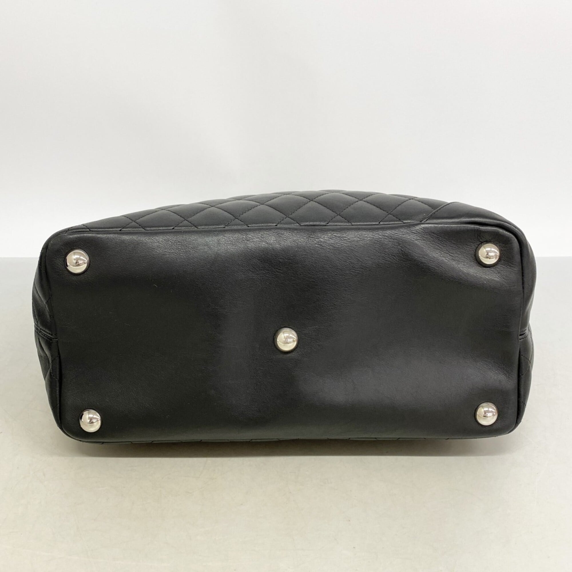 Chanel Black Leather Tote Bag (Pre-Owned)