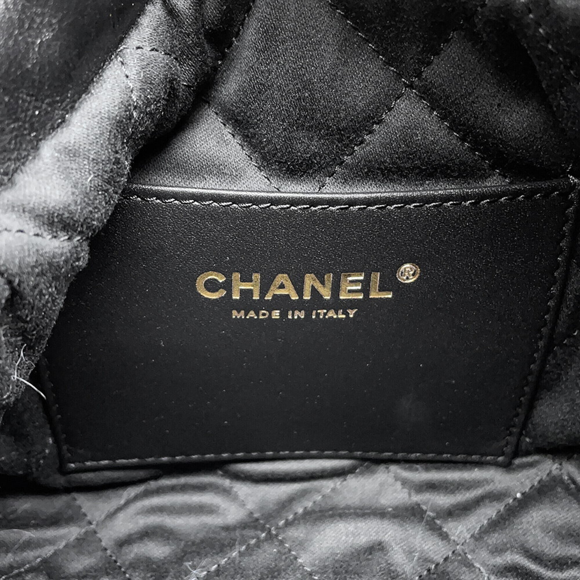 Chanel Black Handbag (Pre-Owned)
