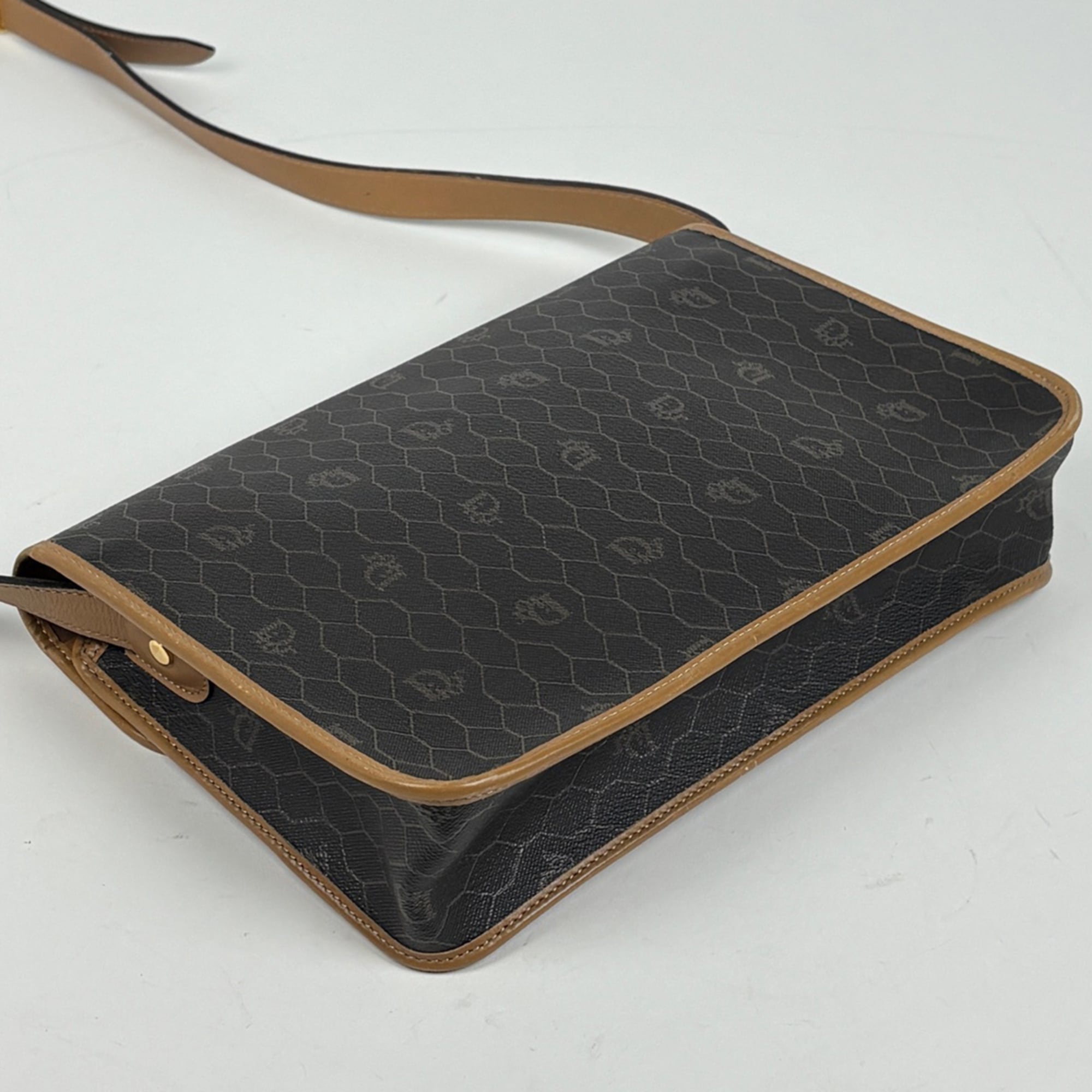 Christian Dior Beige Black Coated Canvas Shoulder Bag (Pre-Owned)