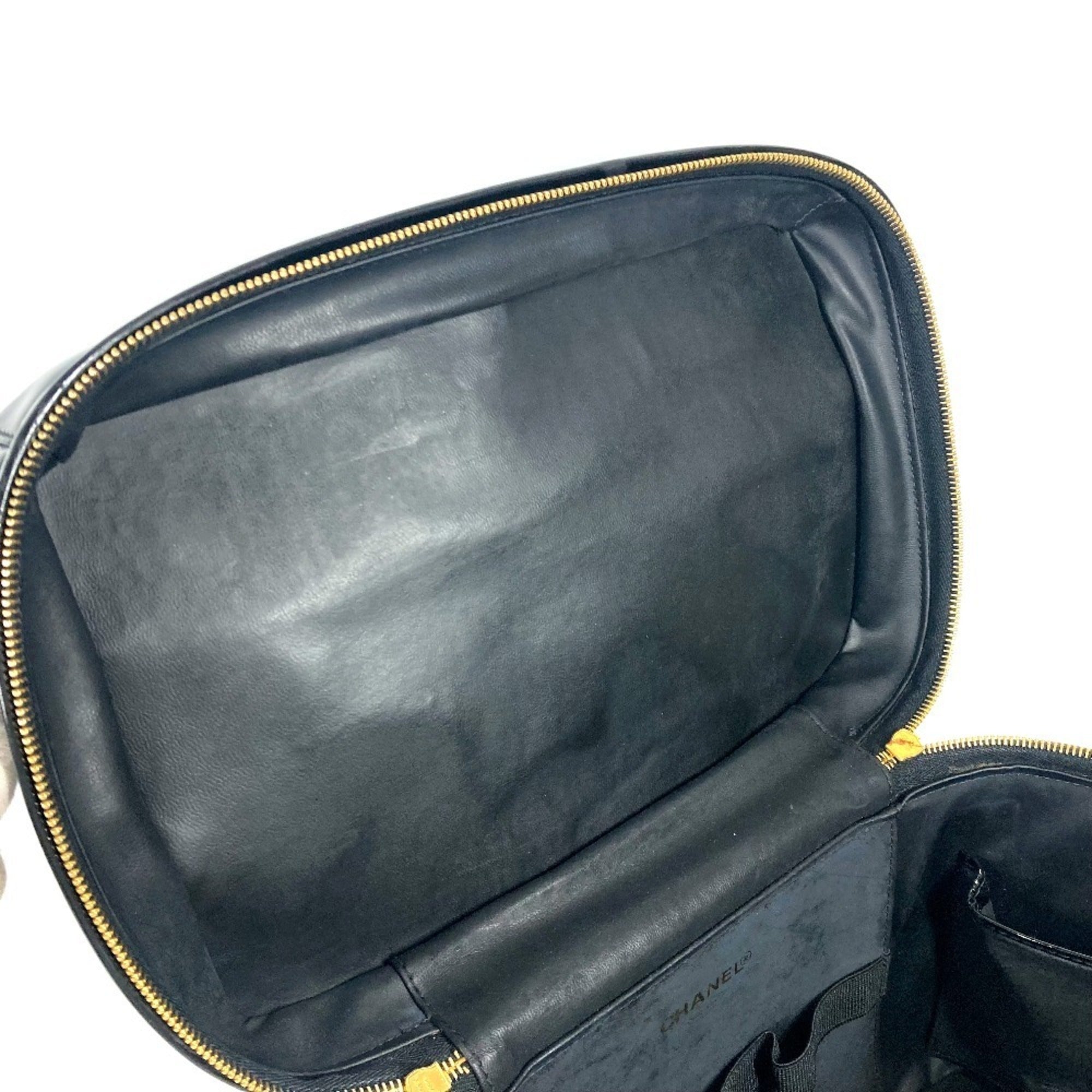 Chanel Black Patent Leather Handbag Shoulder Bag Vanity Bag (Pre-Owned)