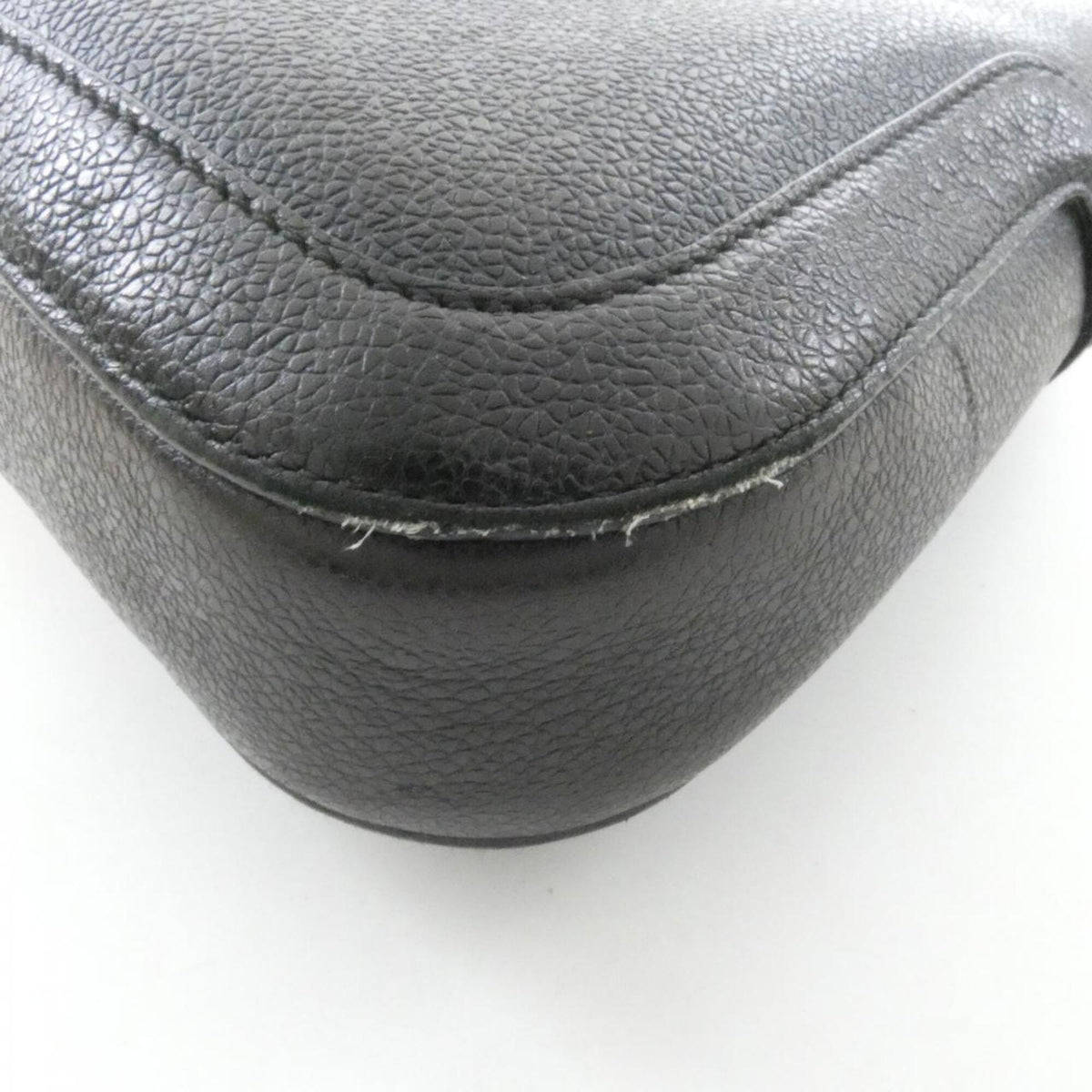 Bvlgari Black Leather Shoulder Bag (Pre-Owned)