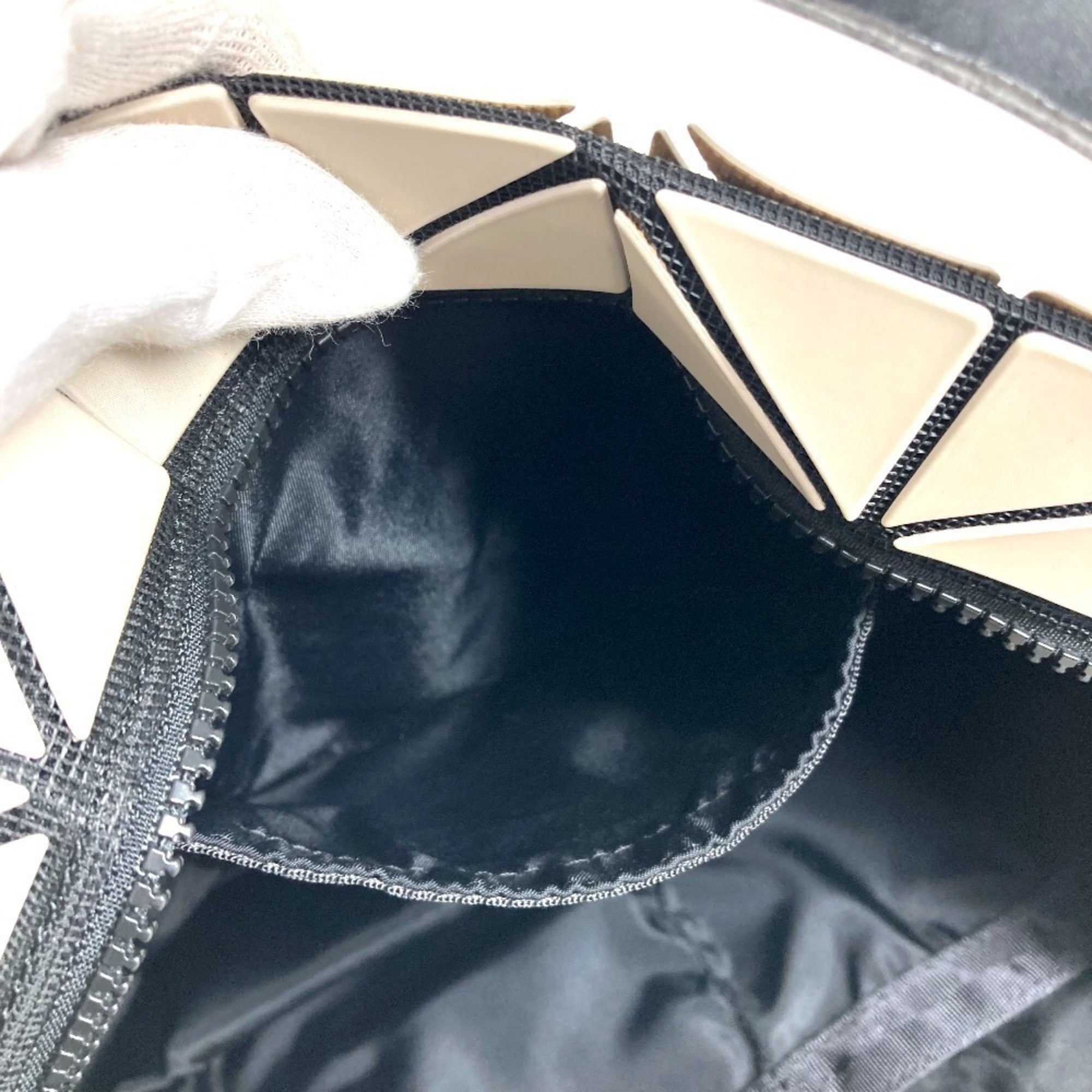 Issey Miyake Beige Black Leather Pvc Shoulder Bag Tote Bag (Pre-Owned)