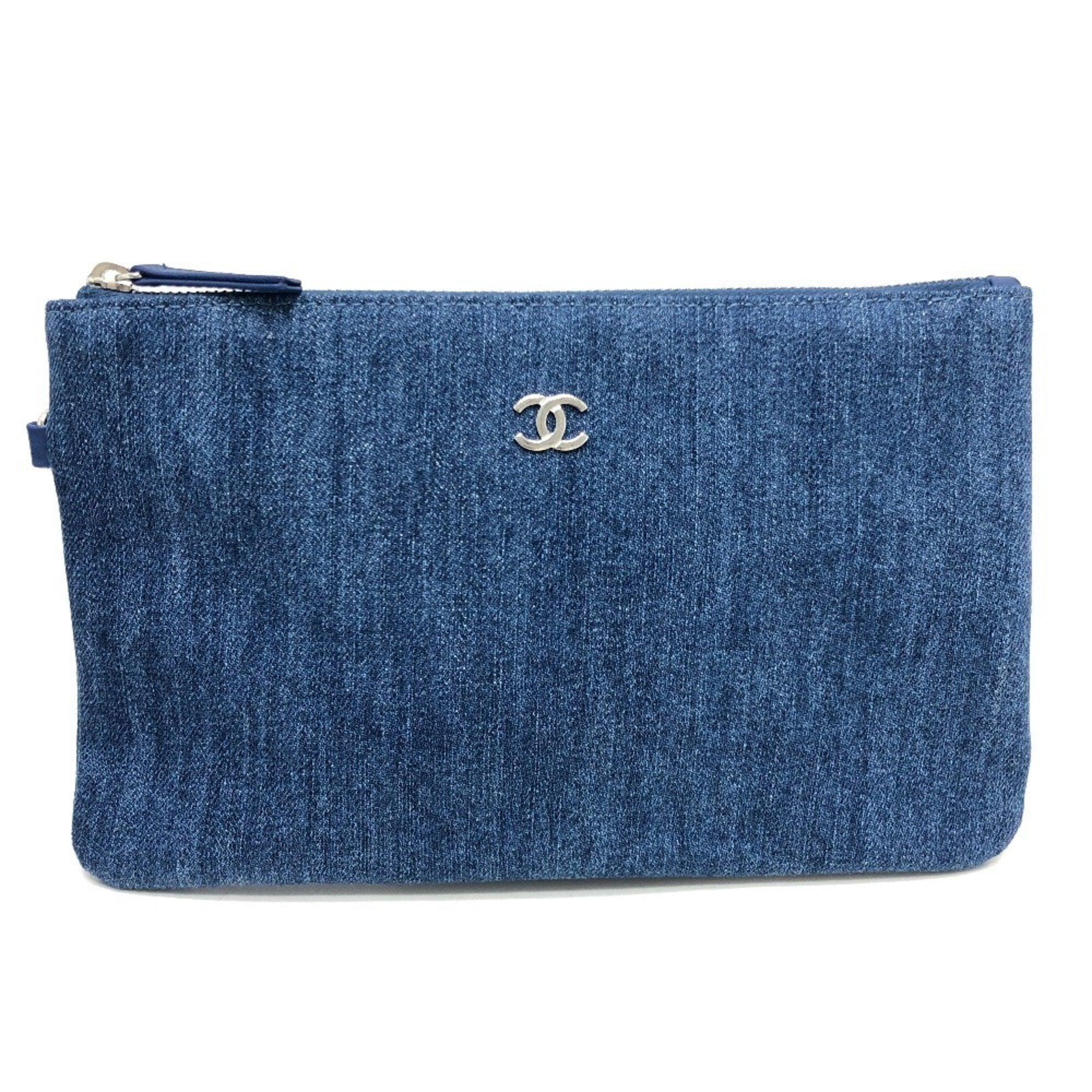 Chanel Blue Denim Shoulder Bag (Pre-Owned)