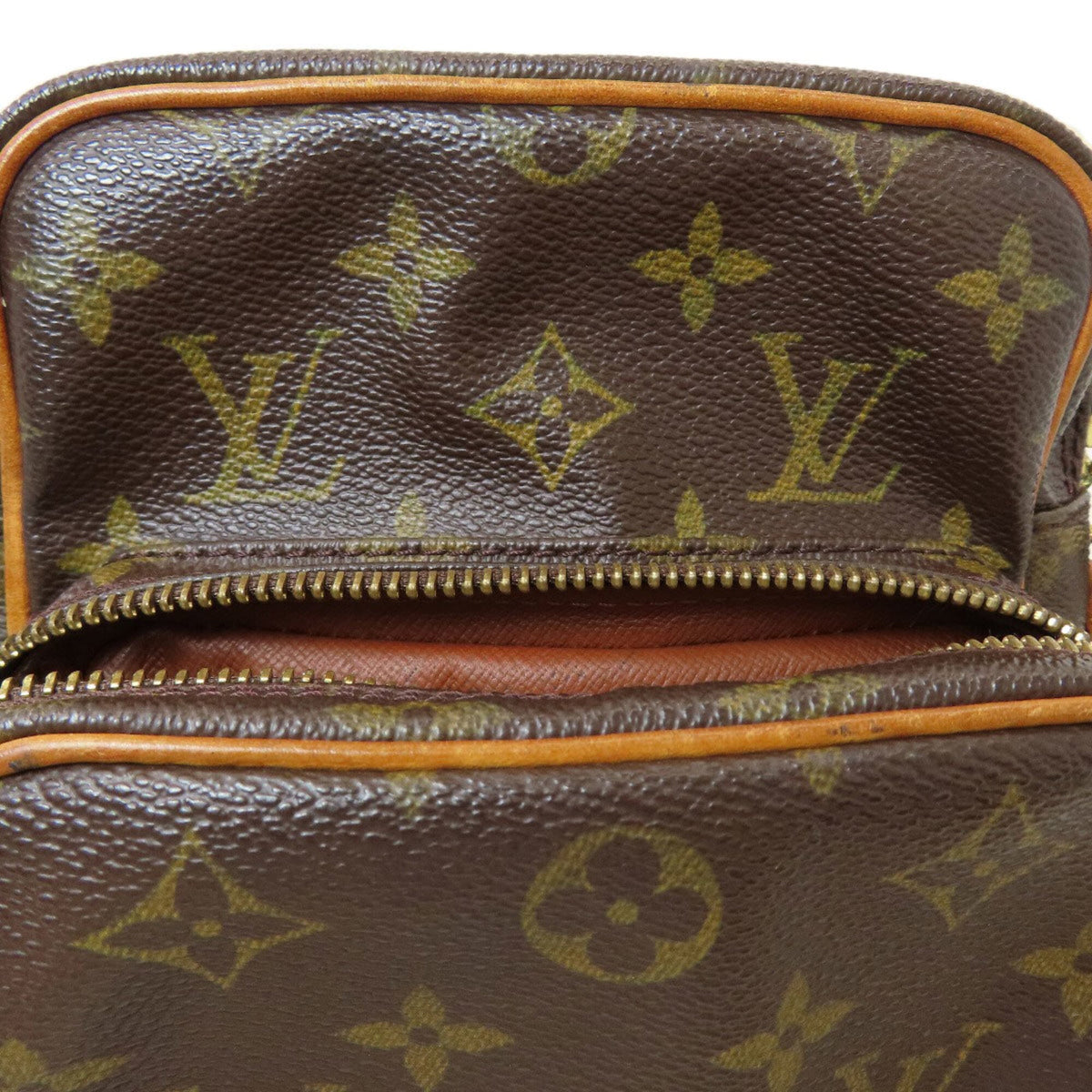 Louis Vuitton Monogram Monogram Shoulder Bag (Pre-Owned)