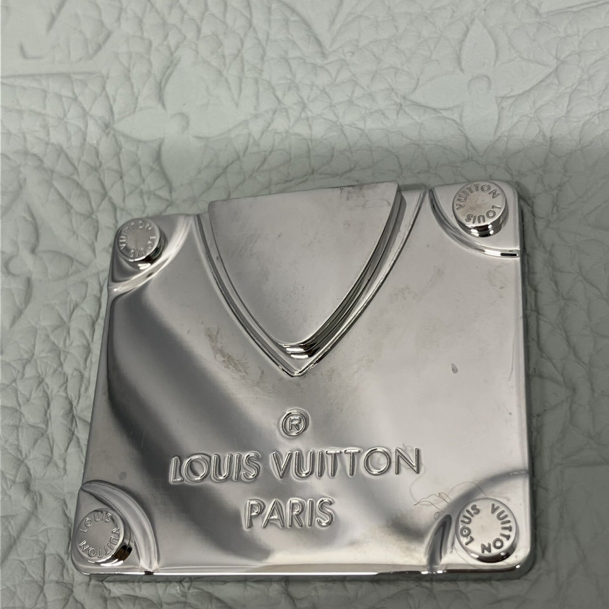 Louis Vuitton Mint Blue Leather Shoulder Bag (Pre-Owned)