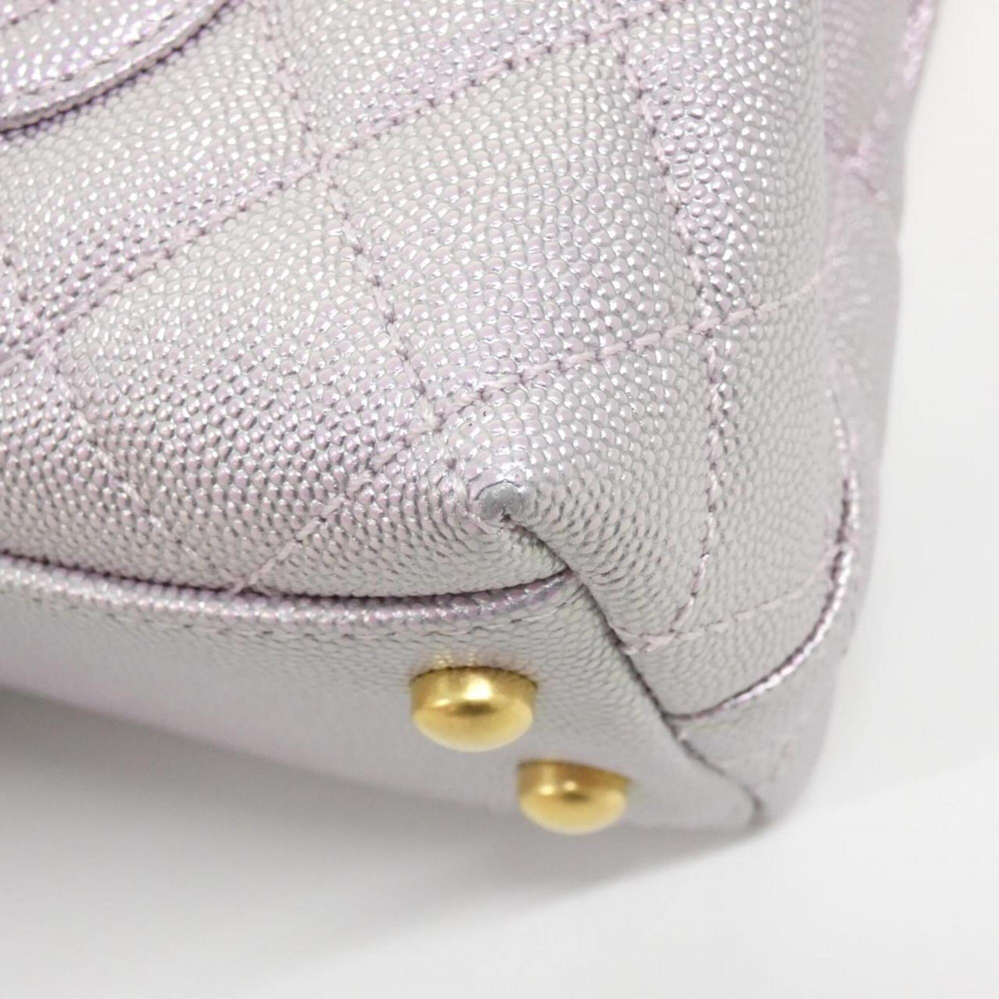 Chanel Pink Leather Handbag (Pre-Owned)