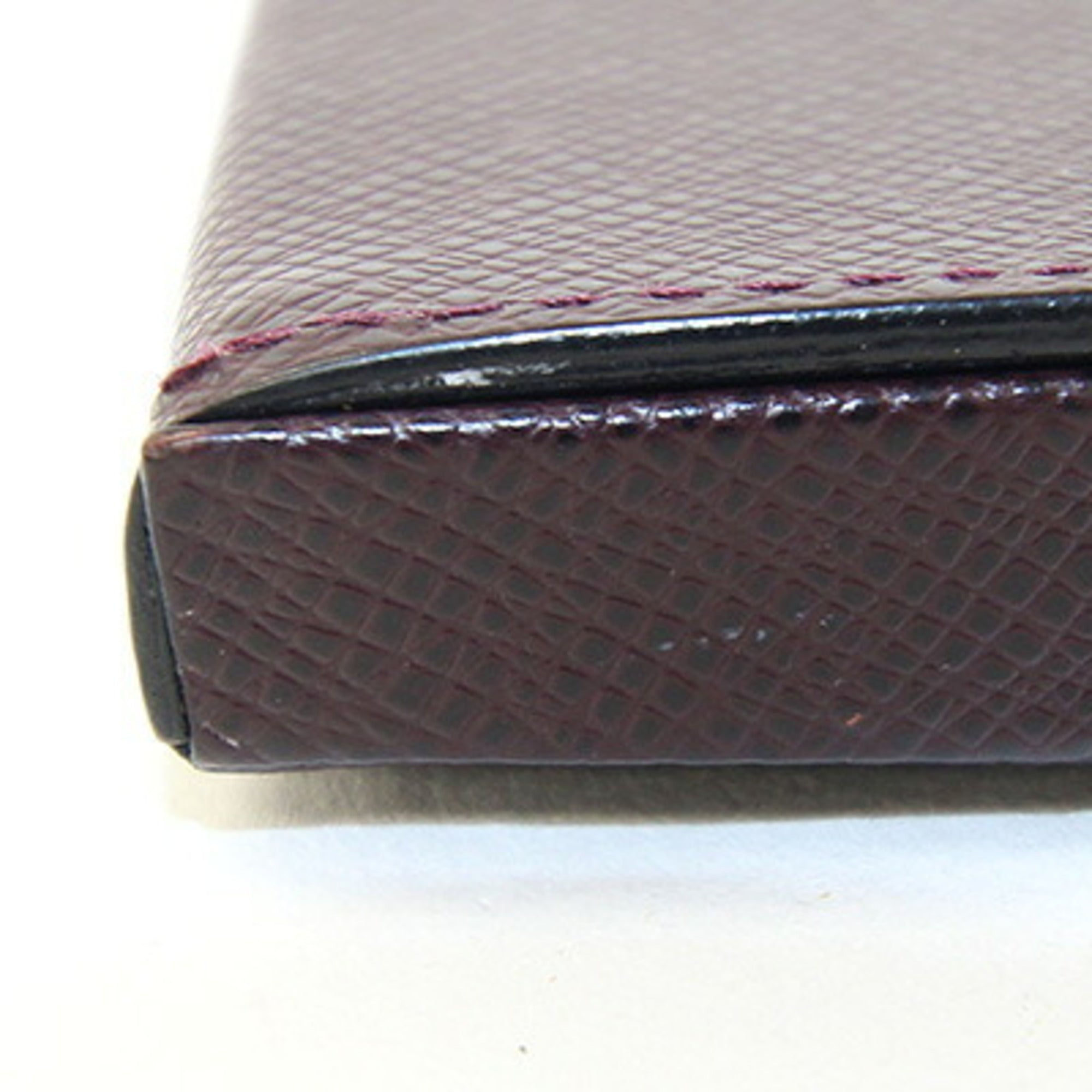 Louis Vuitton Taiga Acajou Taiga Leather Coin Purse/Coin Case (Pre-Owned)