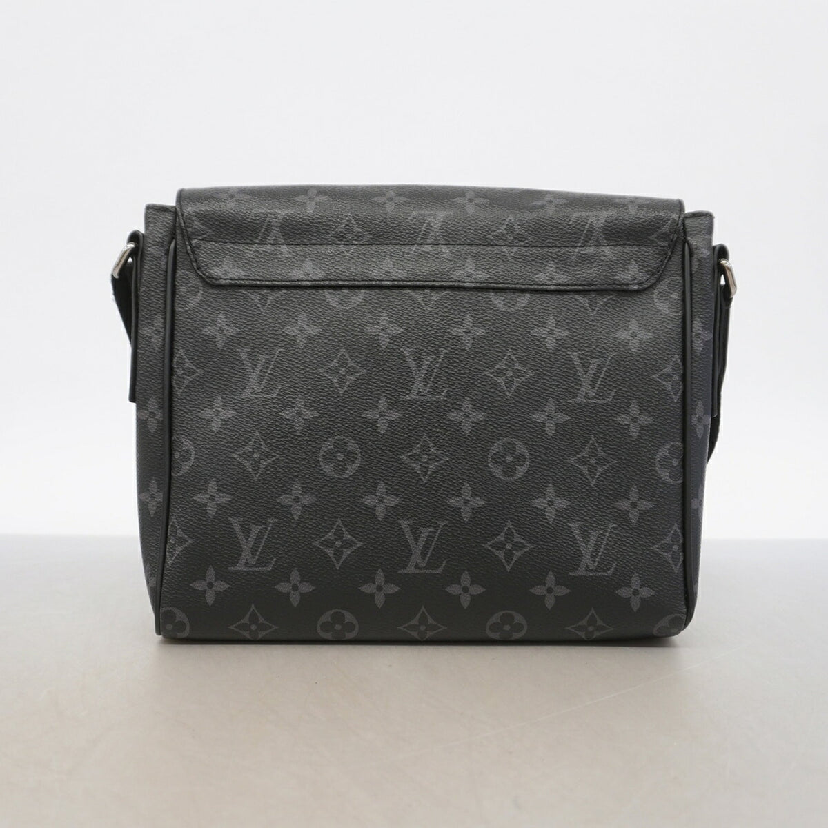 Louis Vuitton Black Shoulder Bag (Pre-Owned)