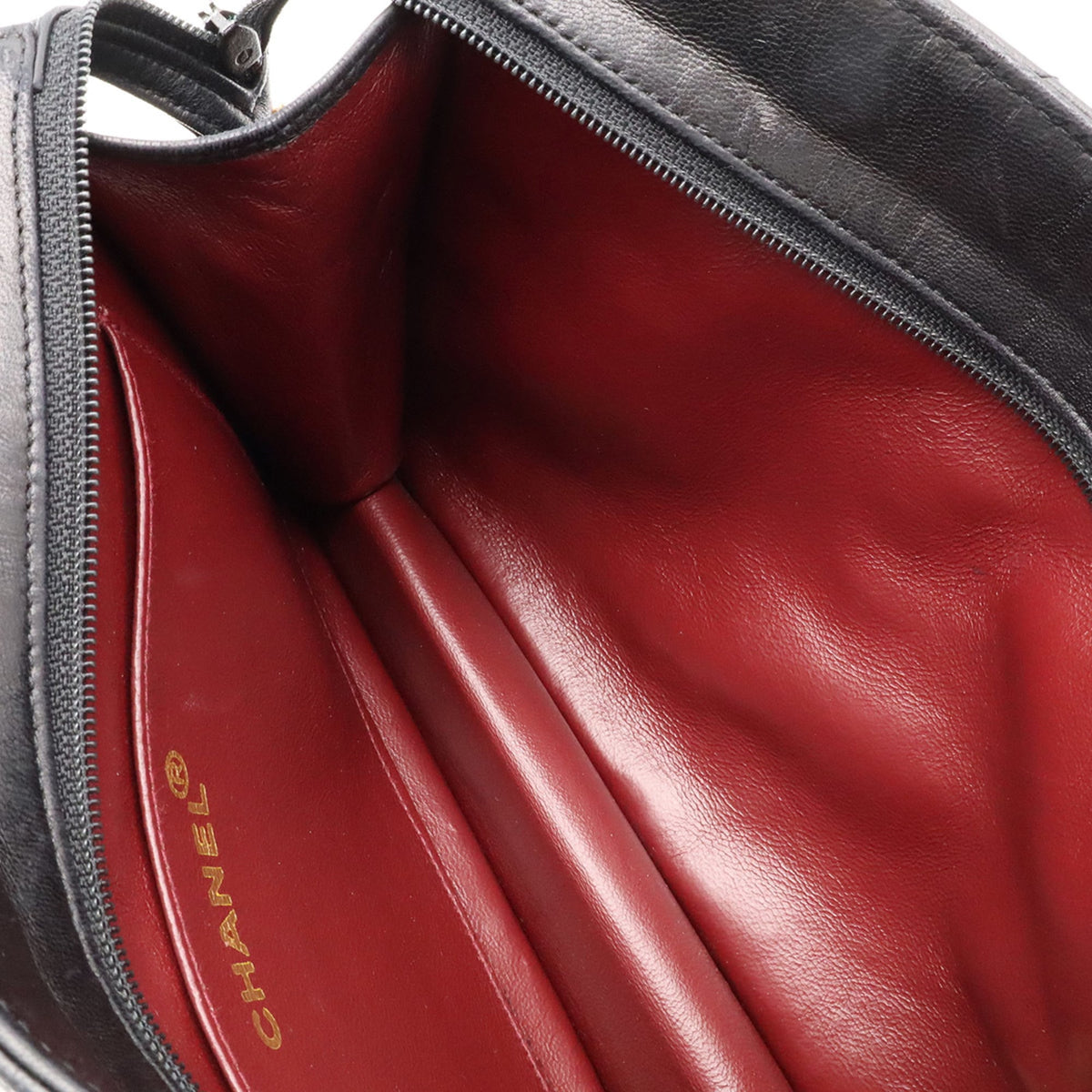 Chanel Black Shoulder Bag (Pre-Owned)