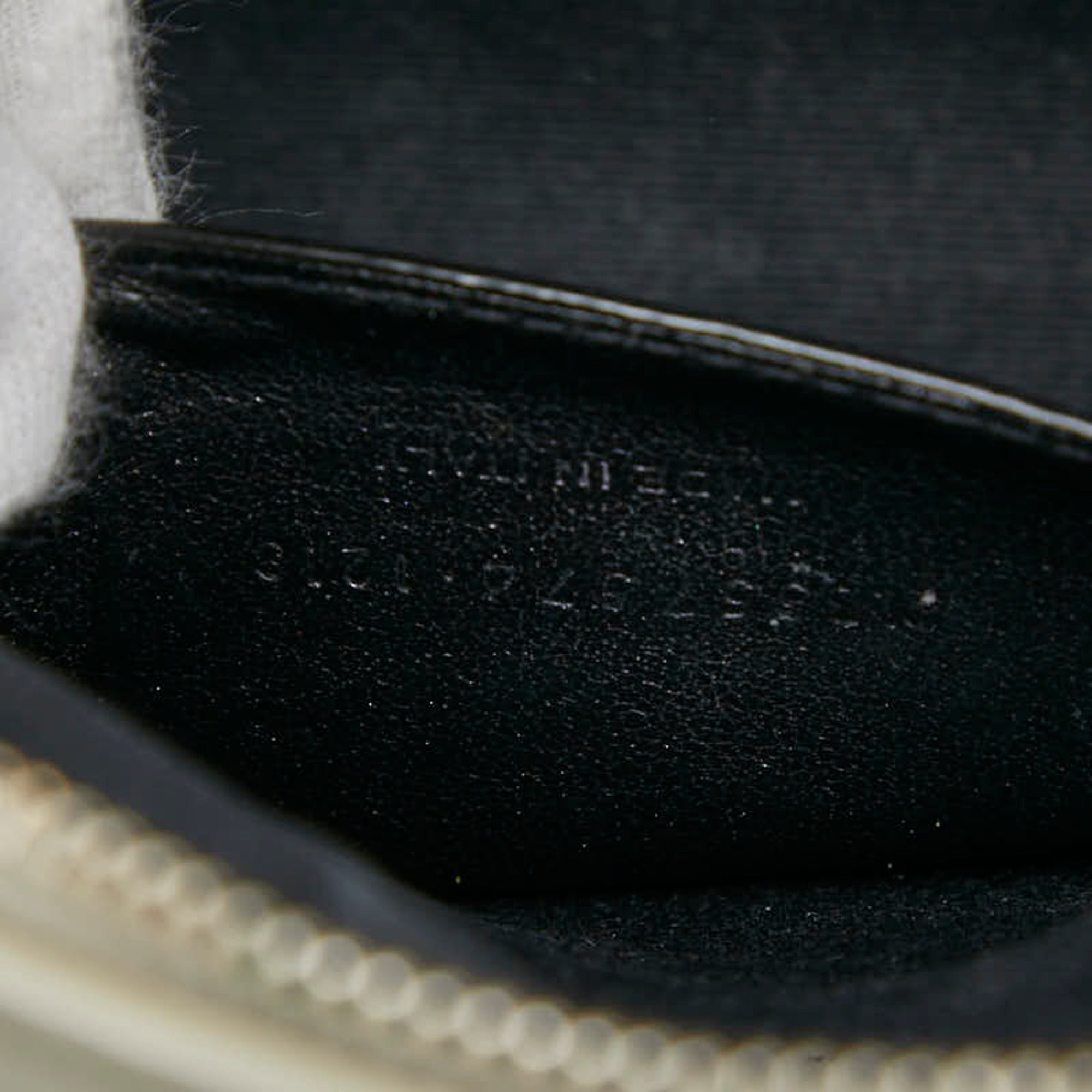 Saint Laurent White Leather Fanny Pack (Pre-Owned)