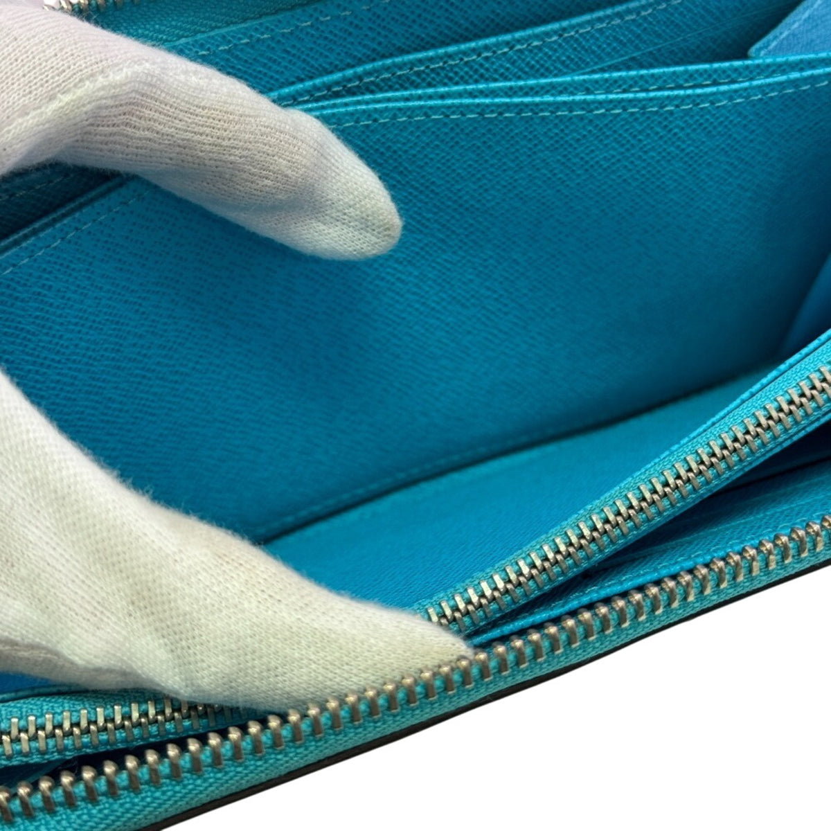 Louis Vuitton Turquoise Leather Long Wallet (Bi-Fold) (Pre-Owned)