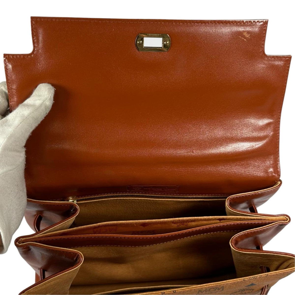 Mcm Brown Leather Handbag (Pre-Owned)