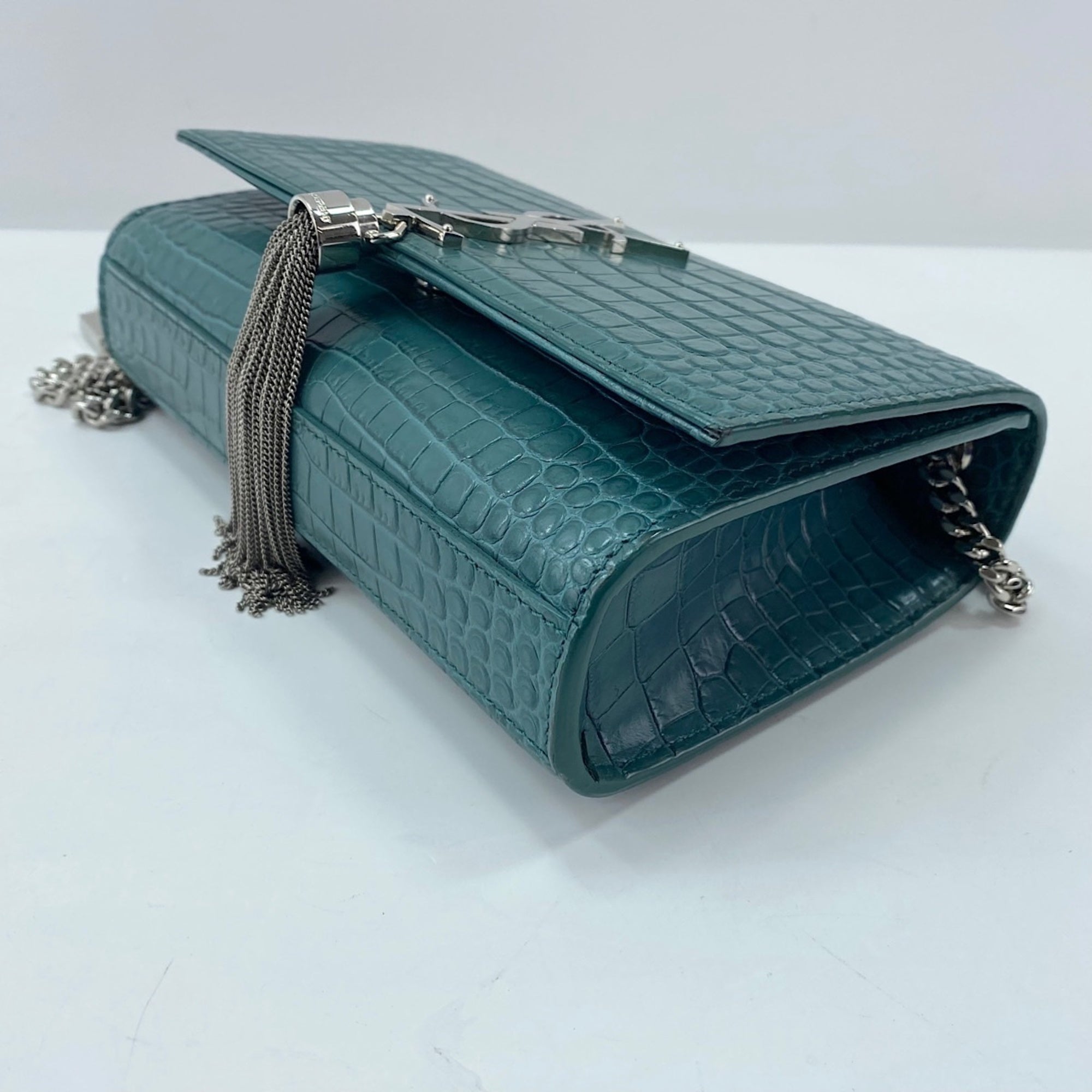 Yves Saint Laurent Green Leather Shoulder Bag (Pre-Owned)