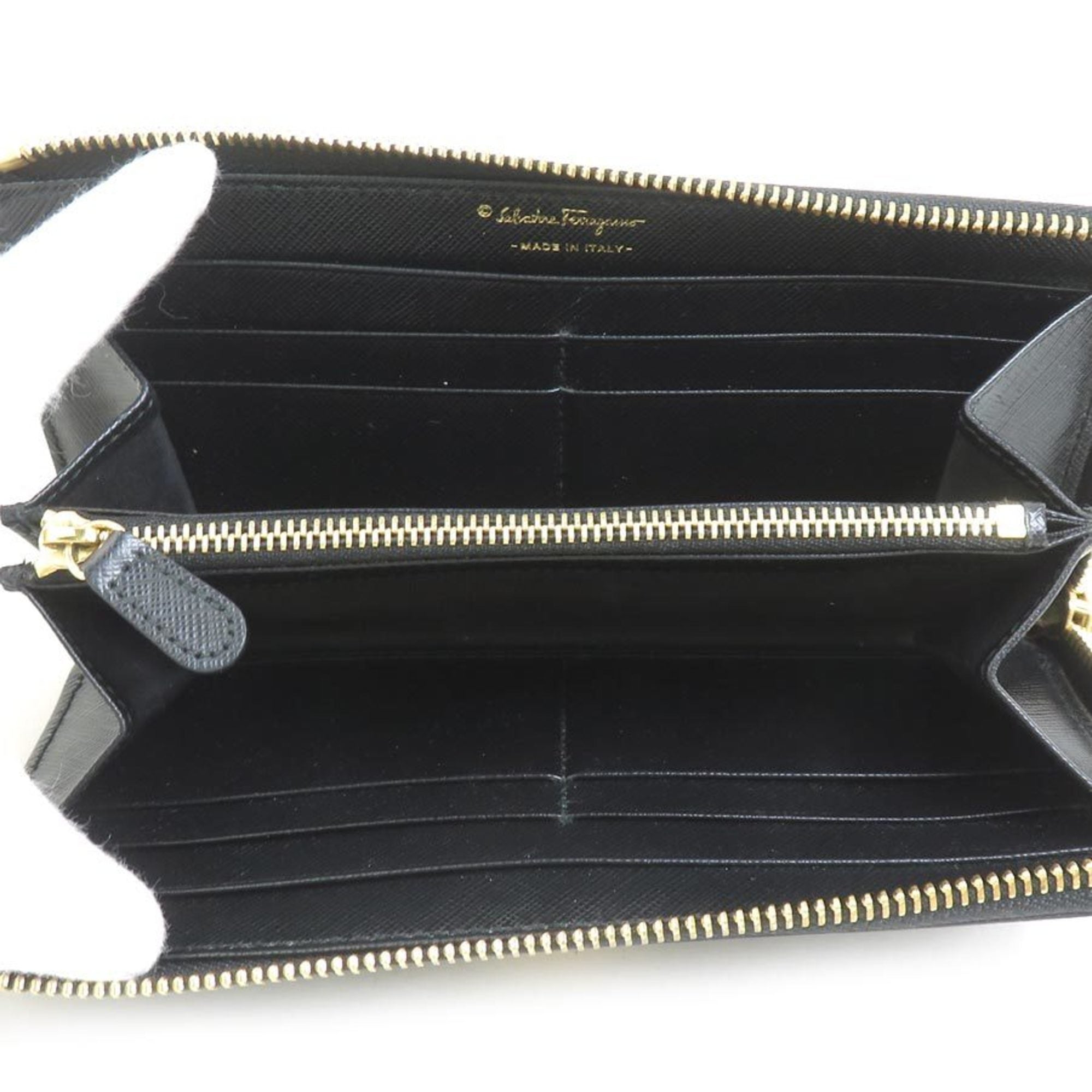 Salvatore Ferragamo Black Leather Long Wallet (Bi-Fold) (Pre-Owned)
