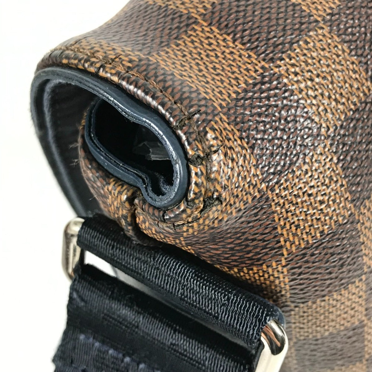 Louis Vuitton Brown Damier Canvas Messenger Bag Shoulder Bag (Pre-Owned)