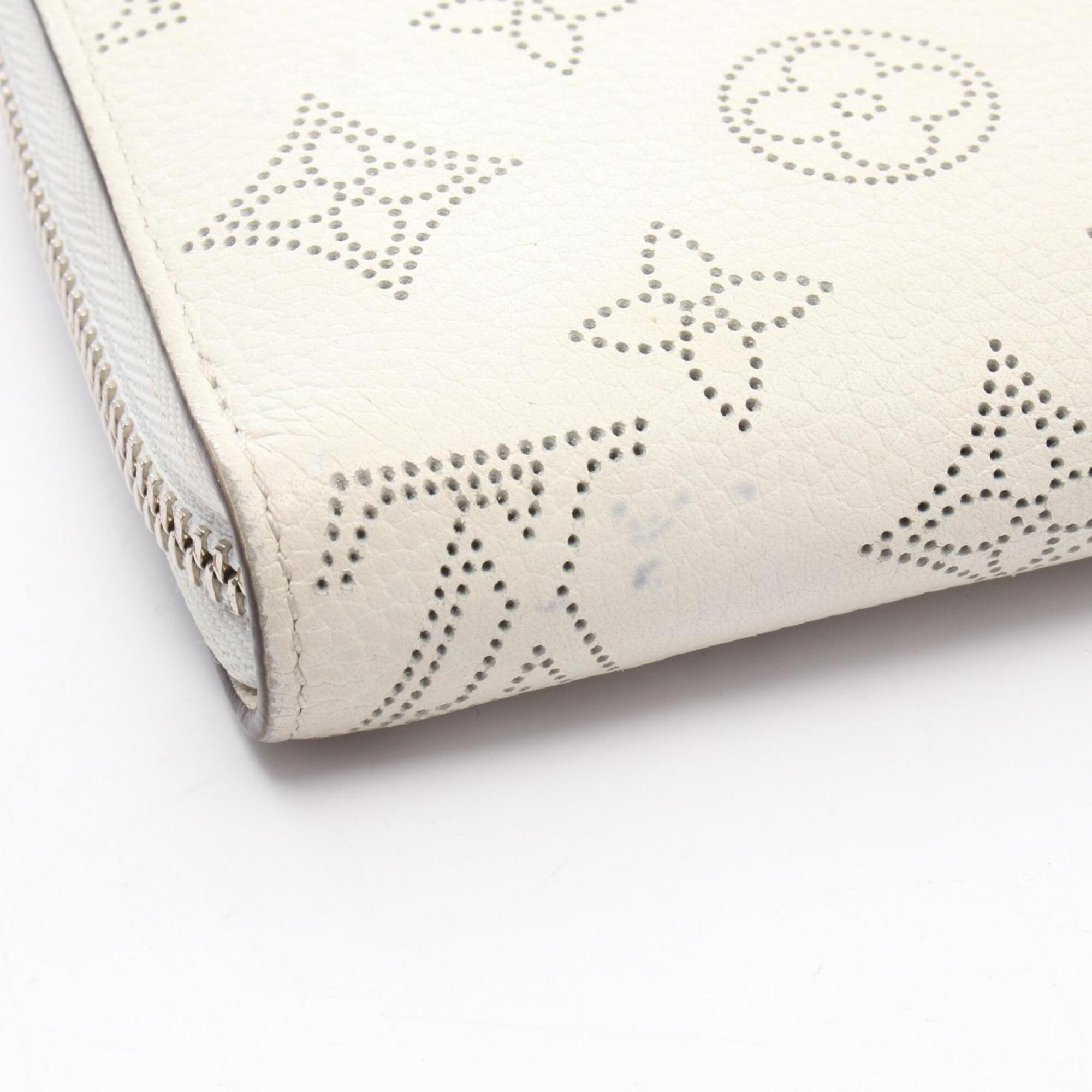 Louis Vuitton Blanc White Mahina Leather Leather Long Wallet (Bi-Fold) (Pre-Owned)