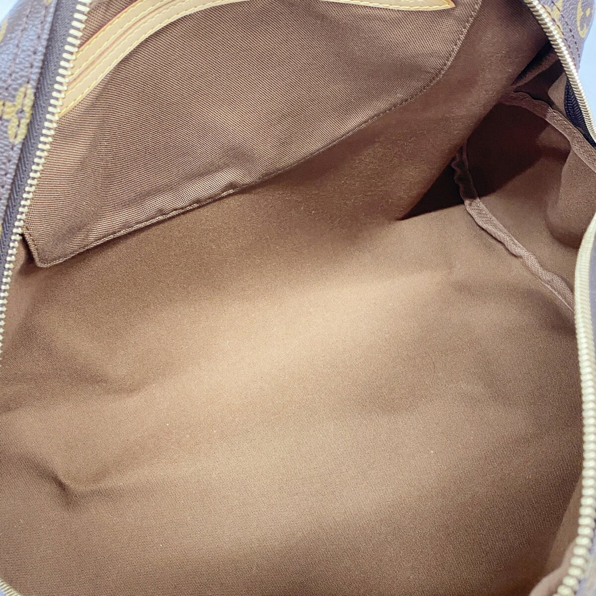 Louis Vuitton Brown Tote Bag (Pre-Owned)