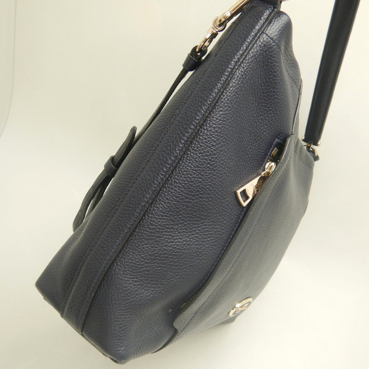 Coach Navy Leather Shoulder Bag (Pre-Owned)