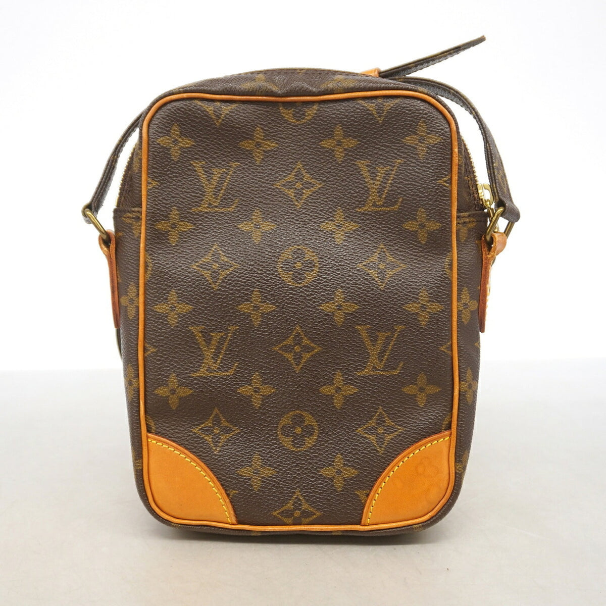 Louis Vuitton Brown Shoulder Bag (Pre-Owned)