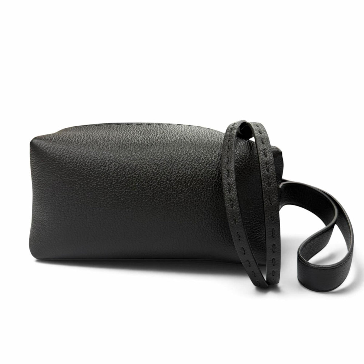 Fendi Black Leather Clutch Bag (Pre-Owned)
