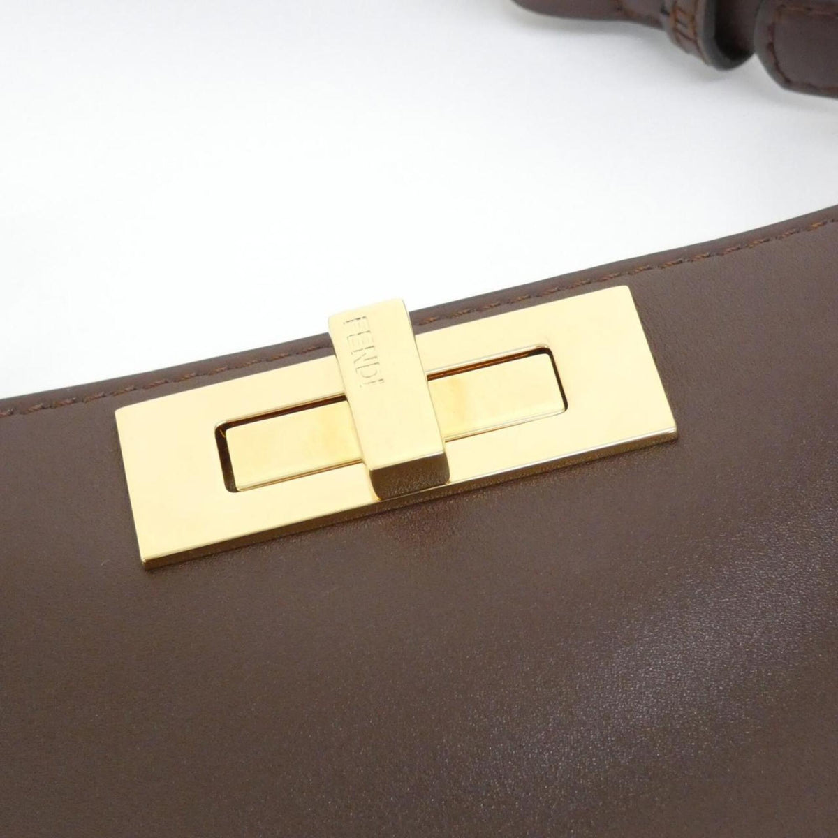 Fendi Dark Brown Leather Handbag (Pre-Owned)