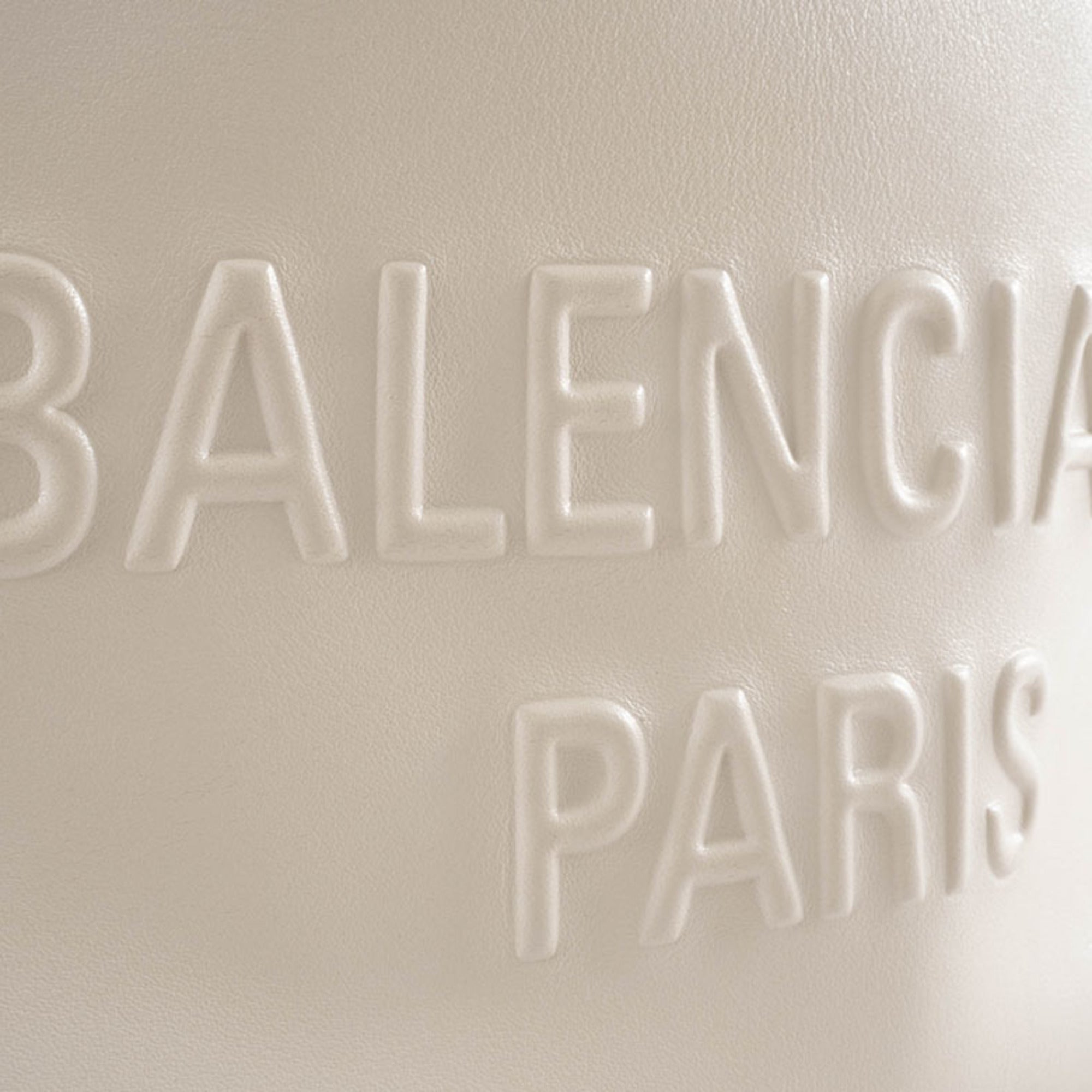 Balenciaga Cream Leather Tote Bag (Pre-Owned)