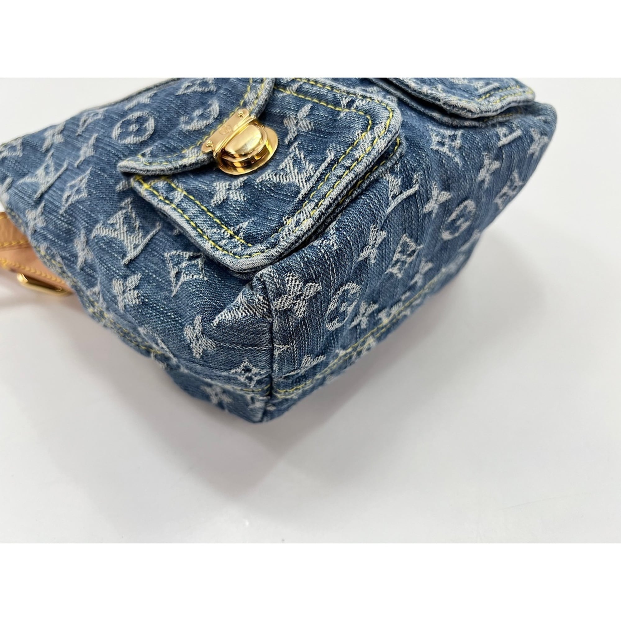 Louis Vuitton Blue Backpack (Pre-Owned)