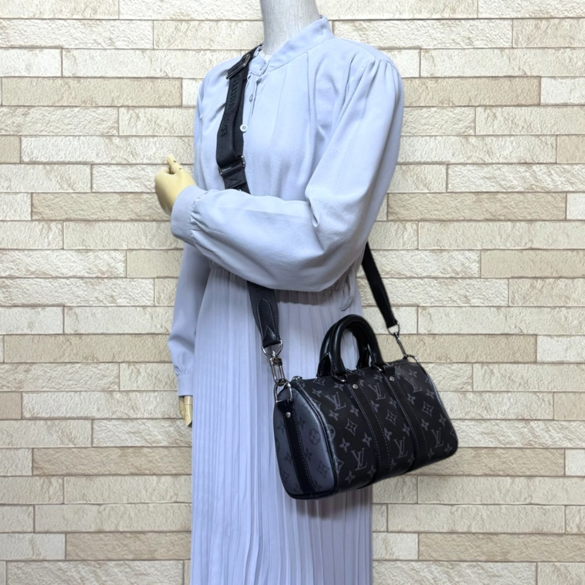 Louis Vuitton Black Gray Monogram Eclipse Shoulder Bag (Pre-Owned)