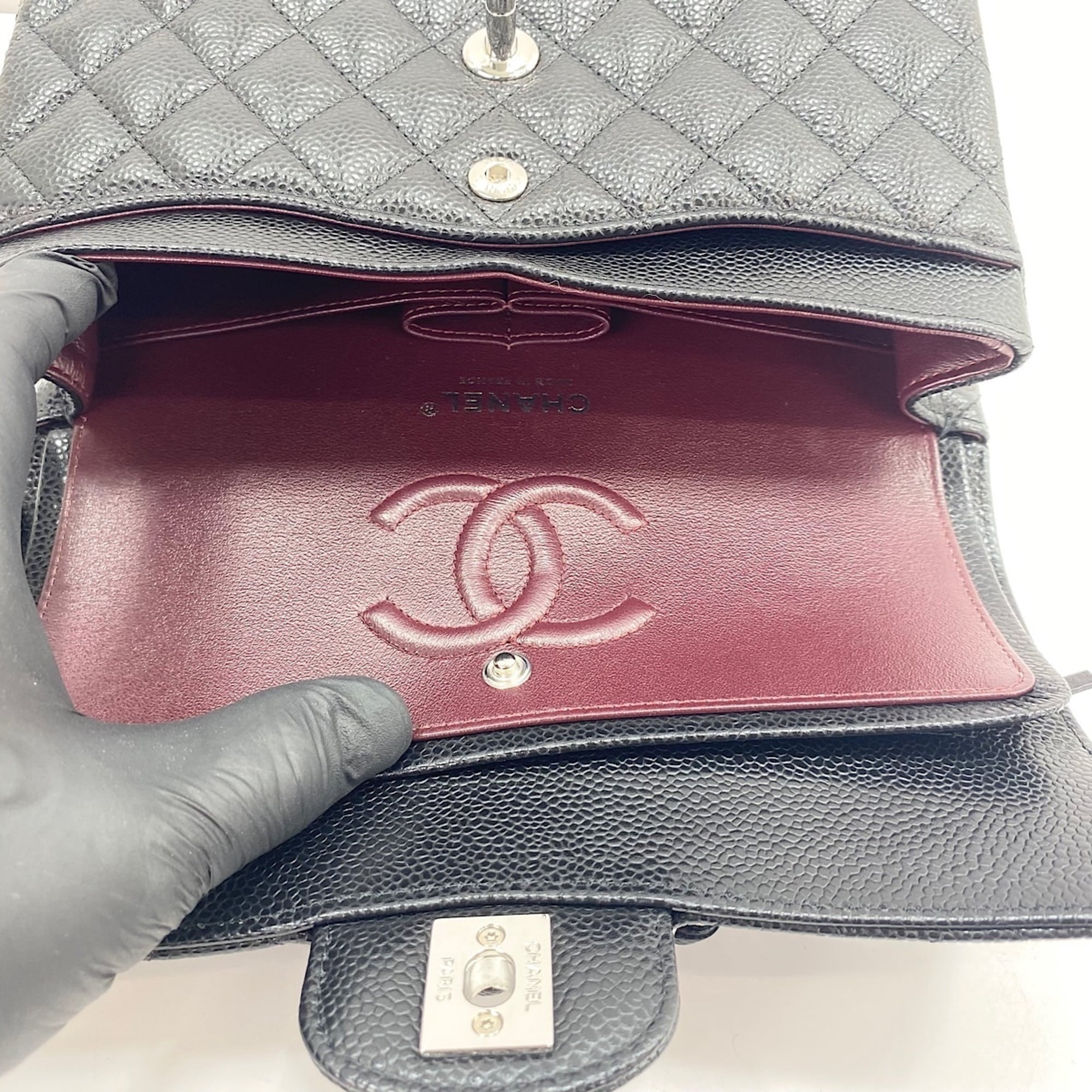 Chanel Matelasse Black Shoulder Bag (Pre-Owned)