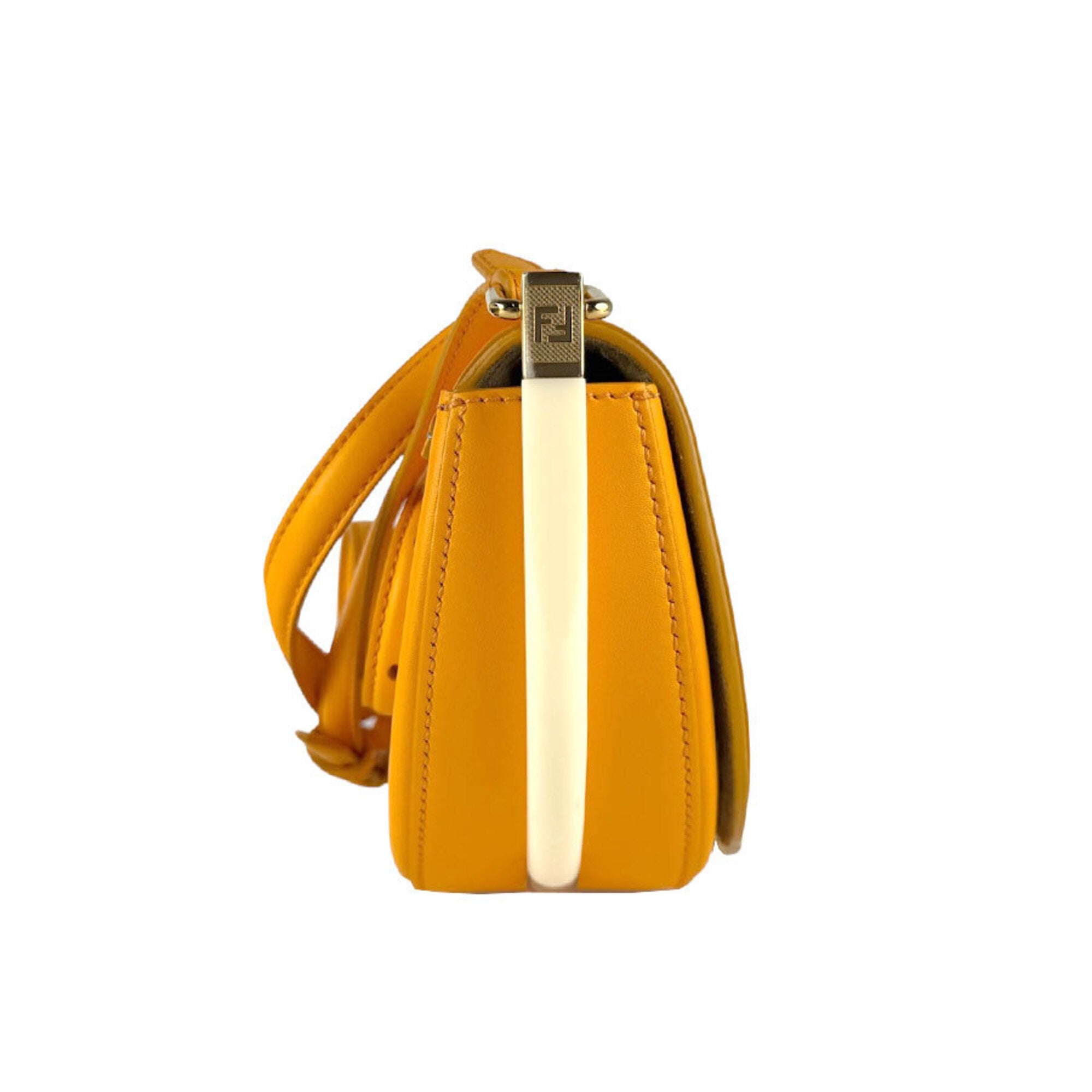 Fendi Orange Leather Shoulder Bag (Pre-Owned)