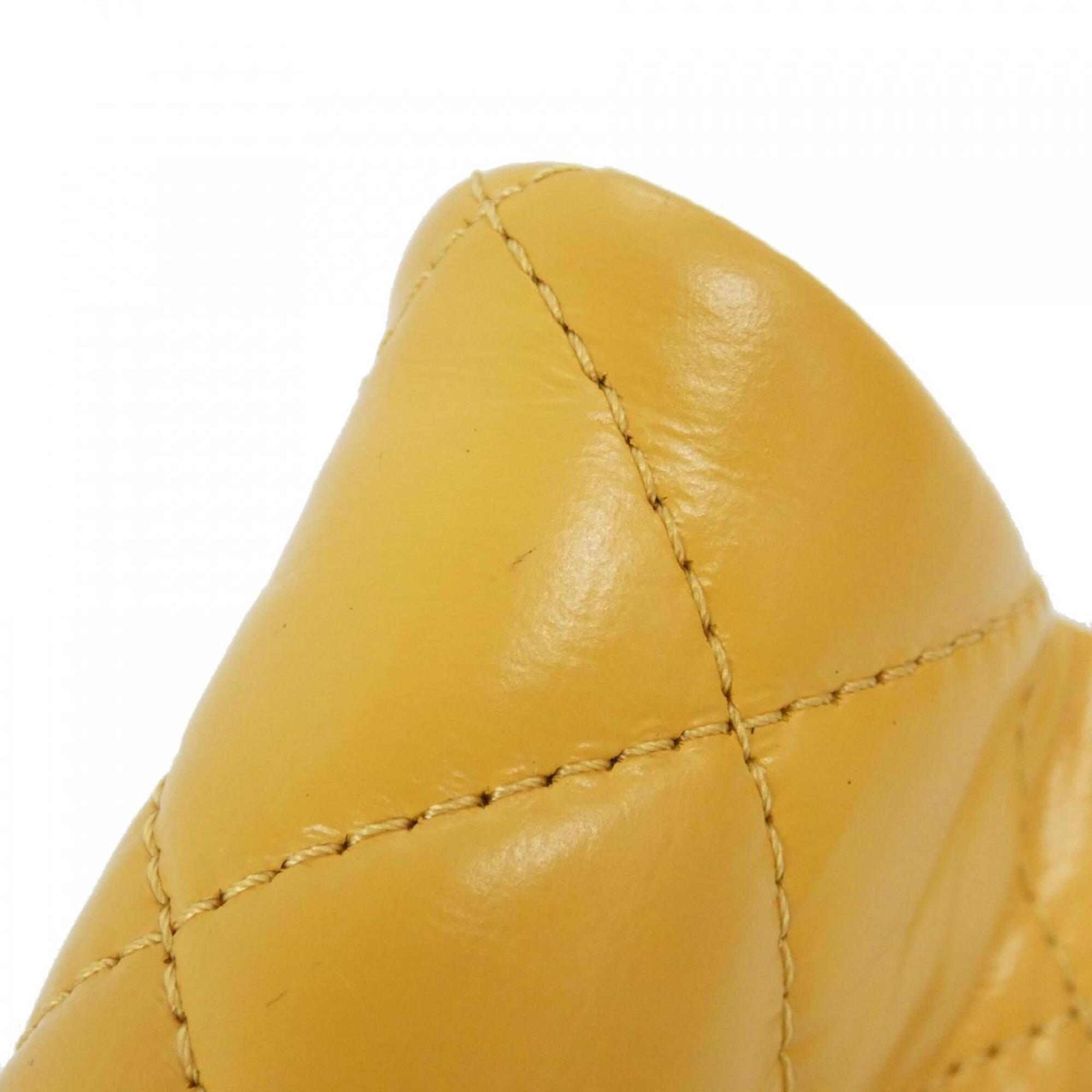 Chanel Yellow Leather Handbag (Pre-Owned)