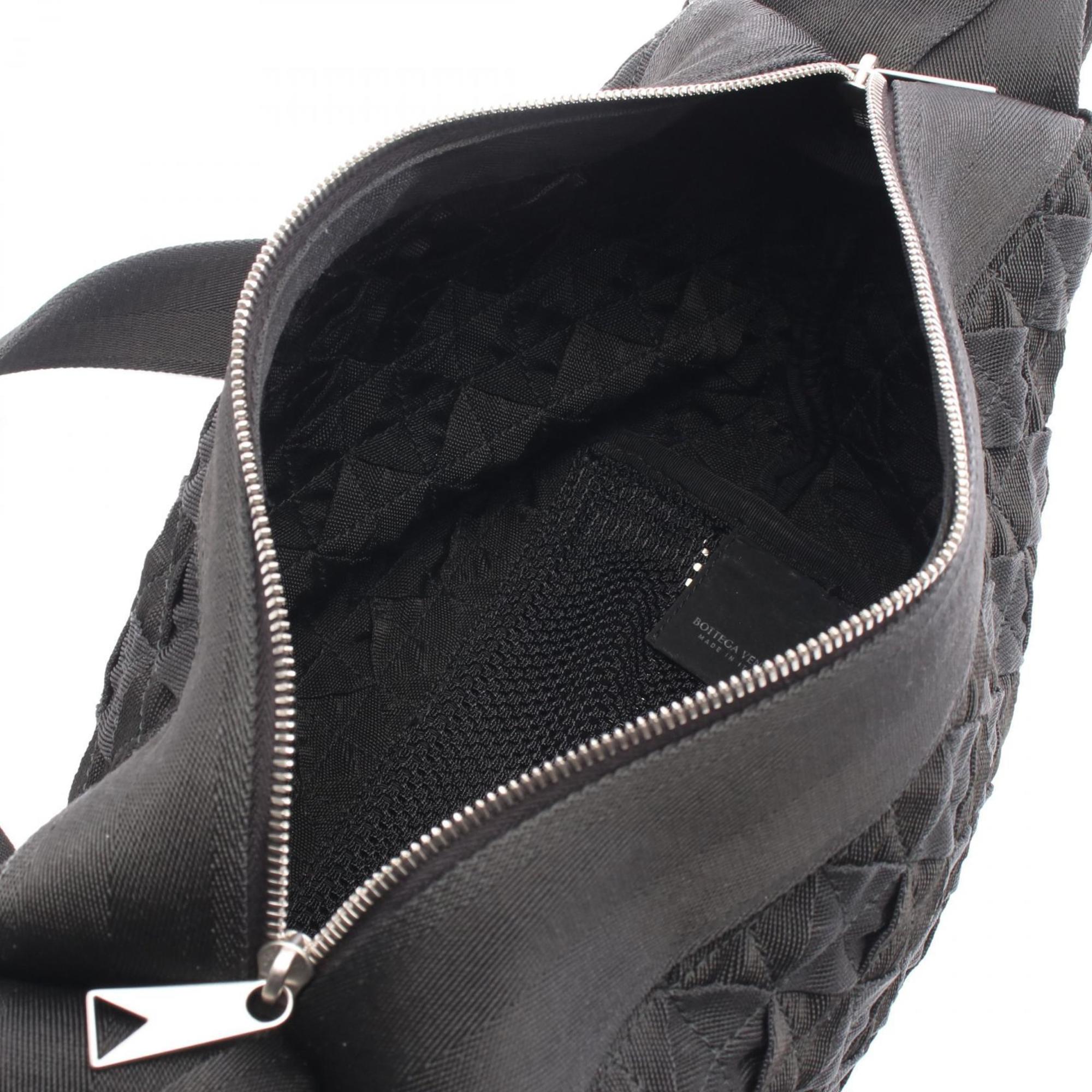 Bottega Veneta Black Nylon Canvas Shoulder Bag (Pre-Owned)