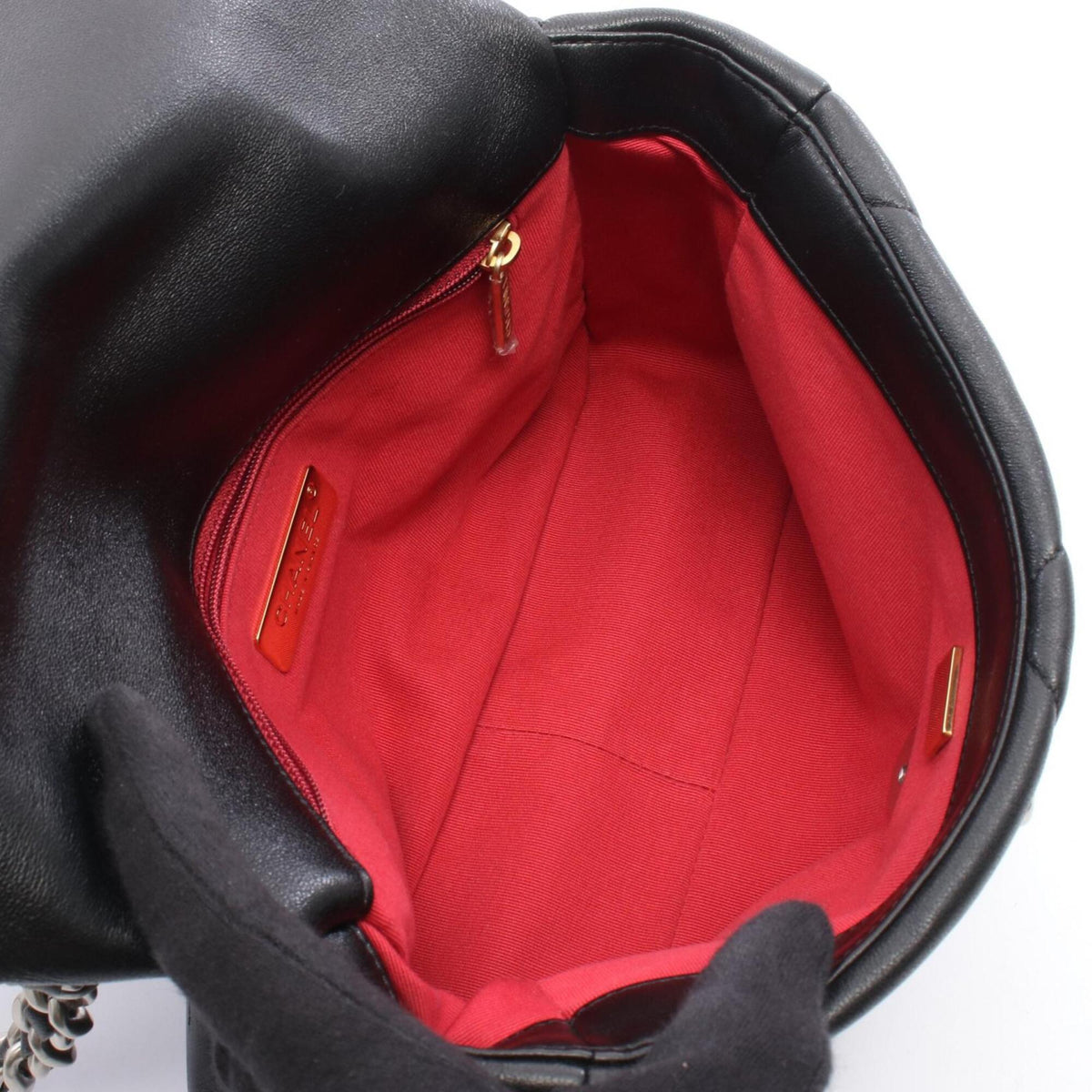 Chanel Black Leather Handbag Shoulder Bag (Pre-Owned)
