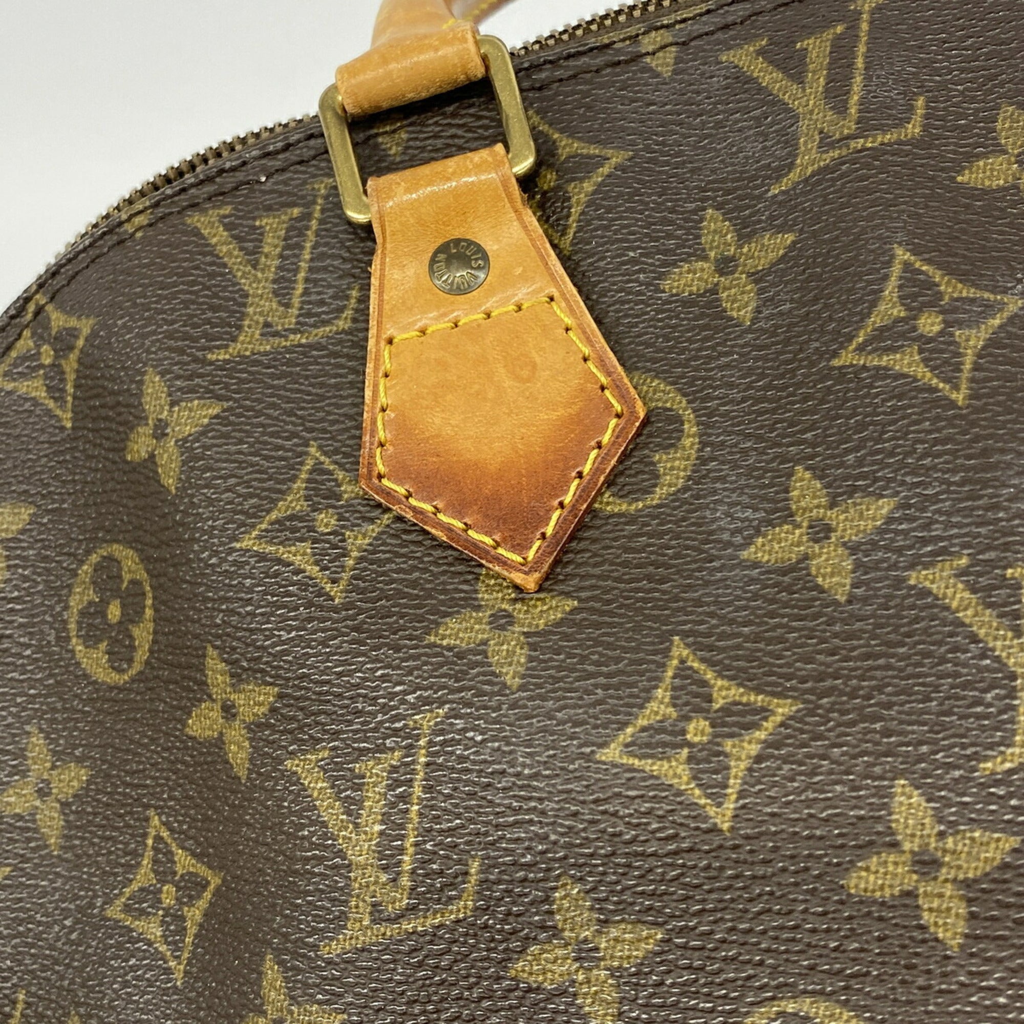 Louis Vuitton Brown Handbag (Pre-Owned)