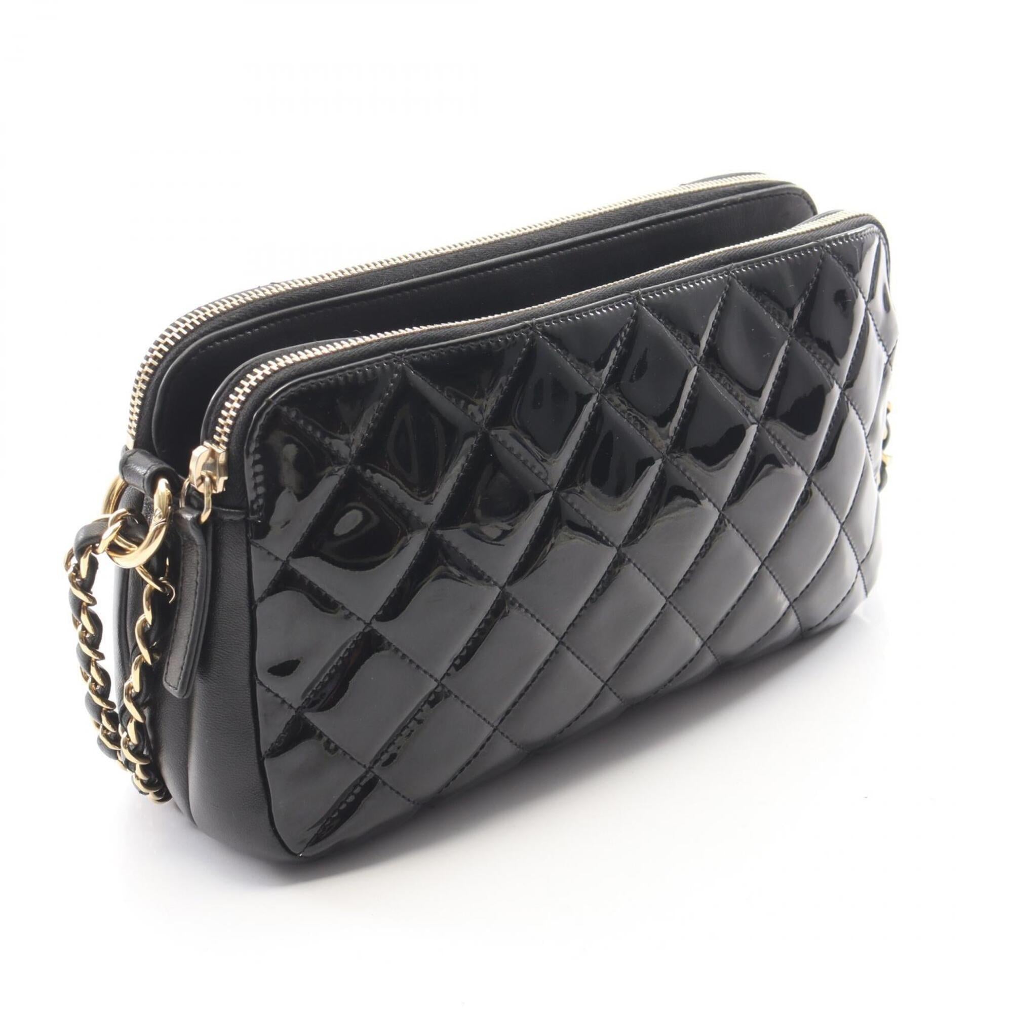 Chanel Black Patent Leather Handbag Shoulder Bag (Pre-Owned)